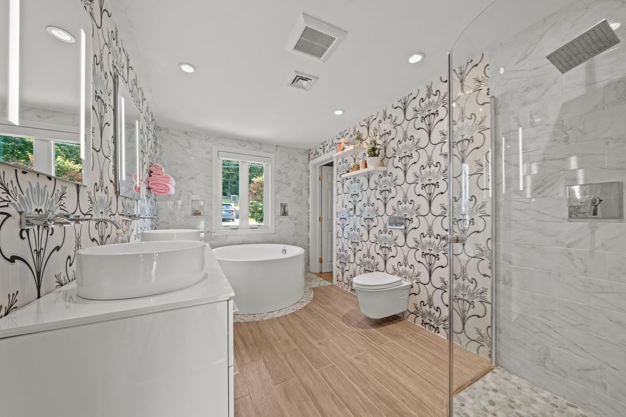 Single Family Residence at 18 Maura Drive, Woburn MA 01801, Woburn, photo 19 of 42