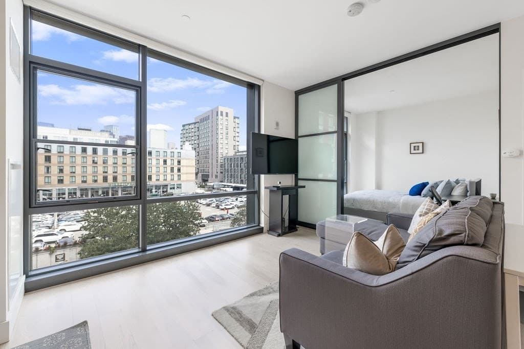 Condominium at 32 Traveler St # 411, Boston MA 02118, photo 2 of 38