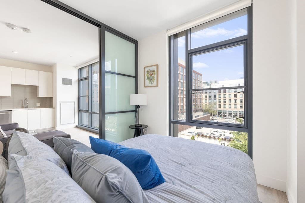 Condominium at 32 Traveler St # 411, Boston MA 02118, photo 6 of 38