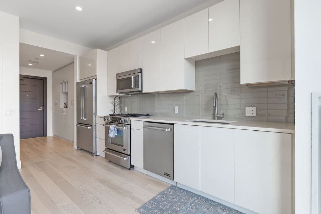 Condominium at 32 Traveler St # 411, Boston MA 02118, photo 10 of 38