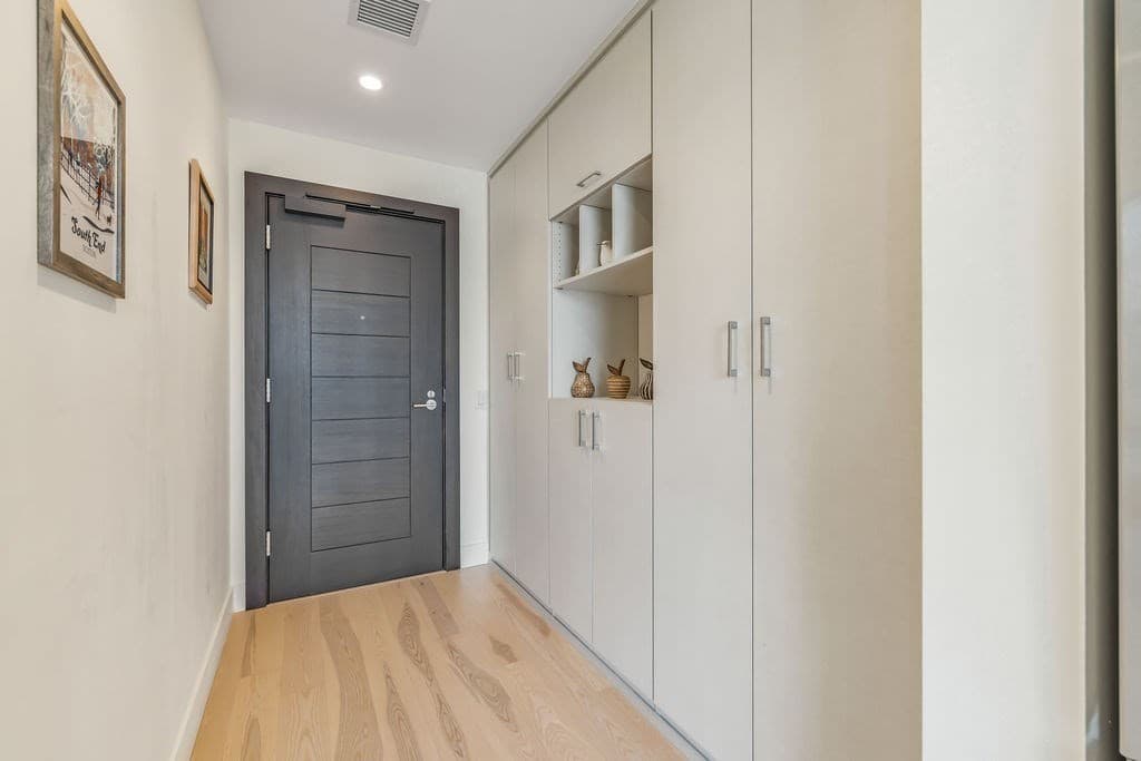 Condominium at 32 Traveler St # 411, Boston MA 02118, photo 14 of 38