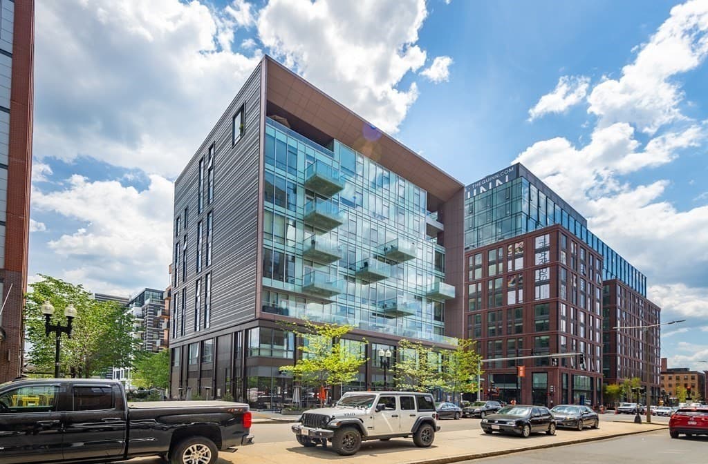 Condominium at 32 Traveler St # 411, Boston MA 02118, photo 18 of 38