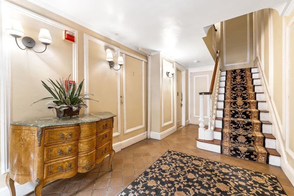 Condominium at 119 Marlborough St. # 10, Boston MA 02116, photo 13 of 15