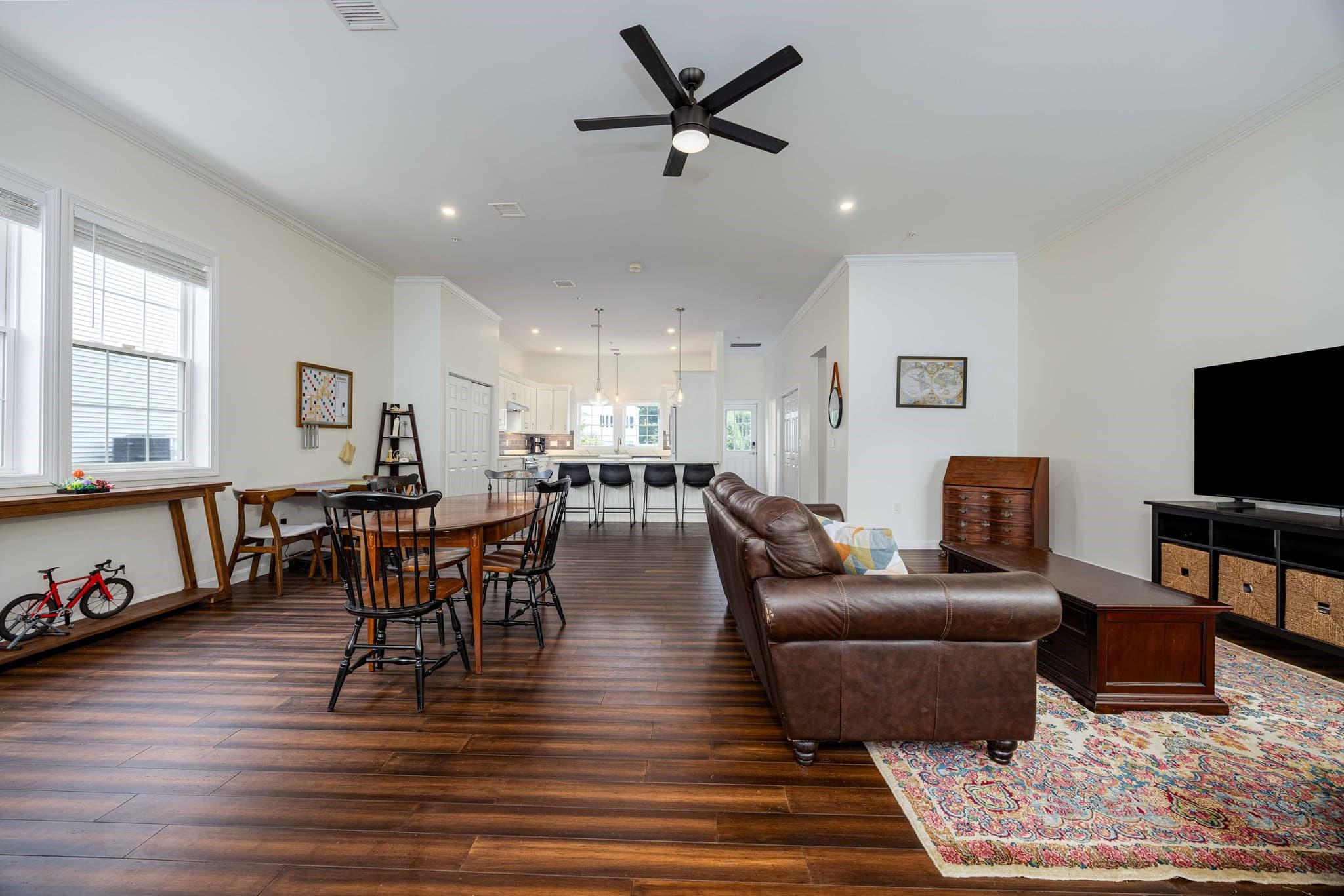 Condominium at 4 Sterling Circle # 4, Medway MA 02053, Medway, photo 3 of 40