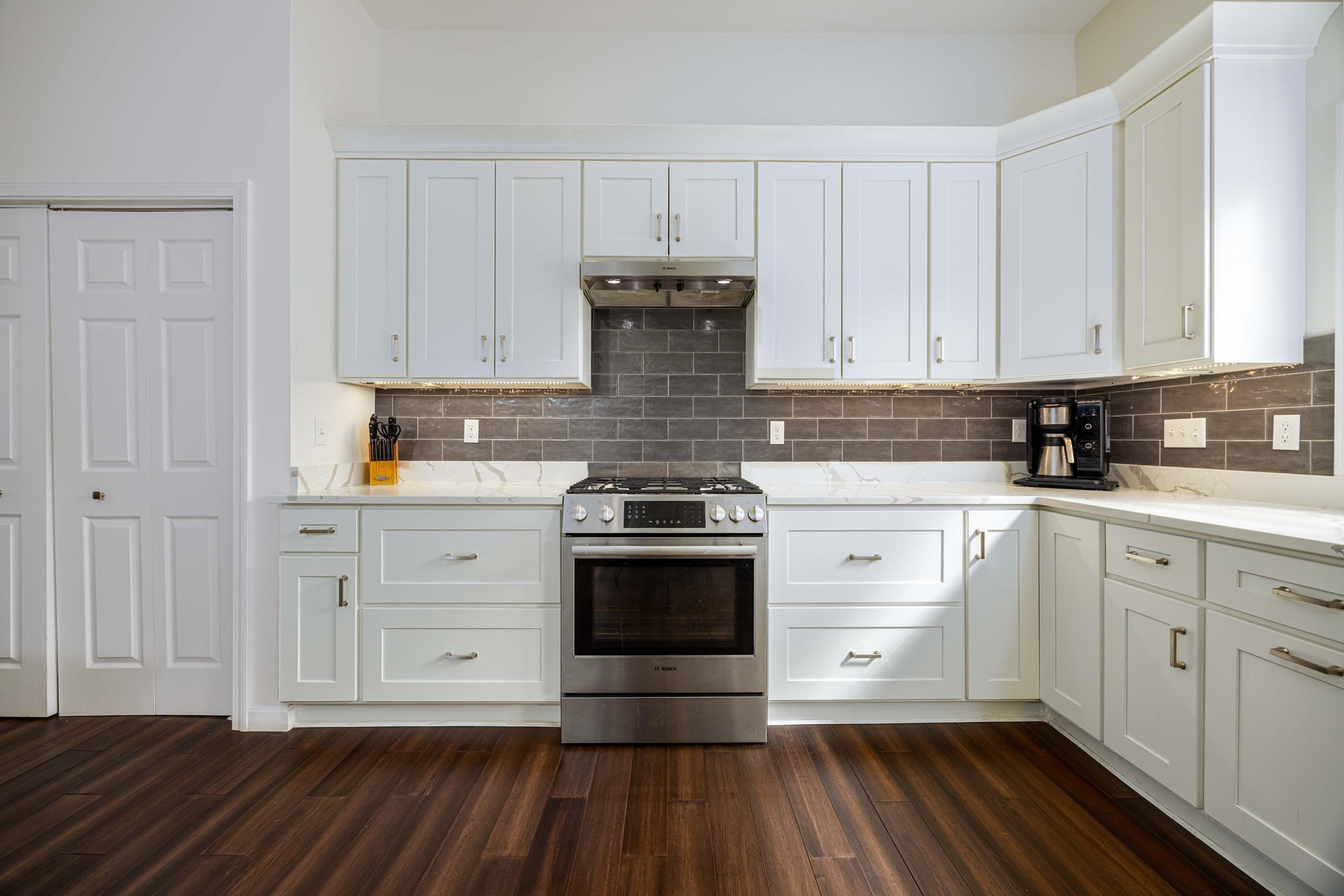 Condominium at 4 Sterling Circle # 4, Medway MA 02053, Medway, photo 10 of 40