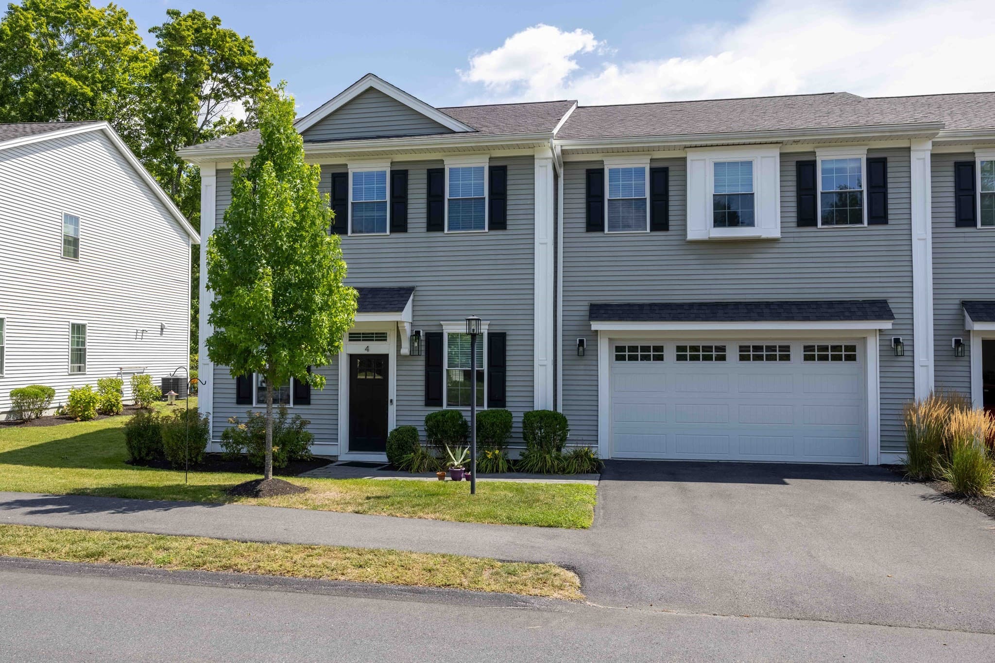 Condominium at 4 Sterling Circle # 4, Medway MA 02053, Medway, photo 39 of 40