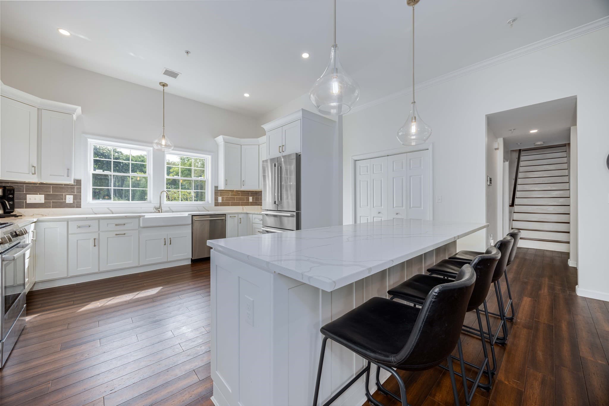 Condominium at 4 Sterling Circle # 4, Medway MA 02053, Medway, photo 8 of 40