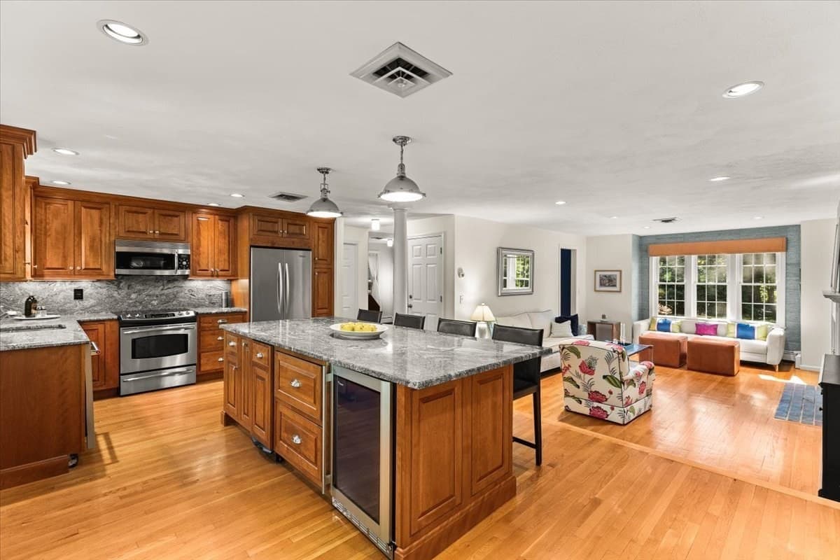Condominium at 521 West Street # 12, Duxbury MA 02332, Duxbury, photo 5 of 32