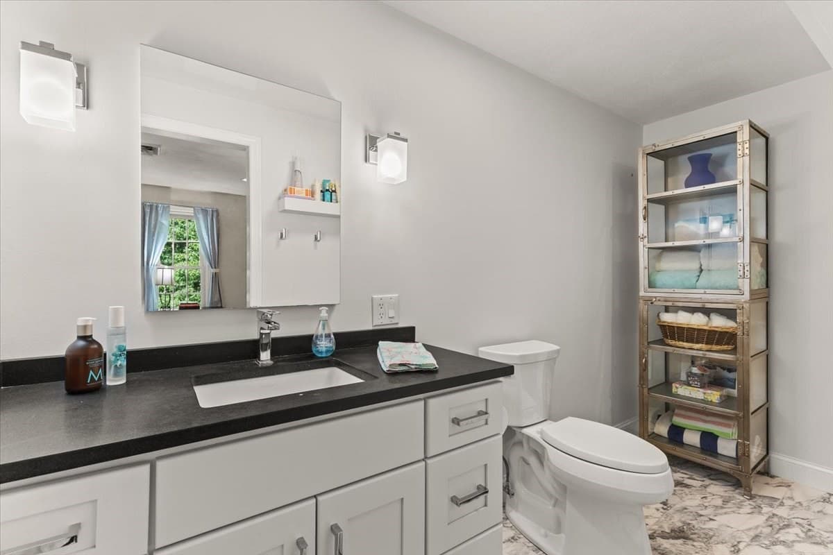 Condominium at 521 West Street # 12, Duxbury MA 02332, Duxbury, photo 19 of 32