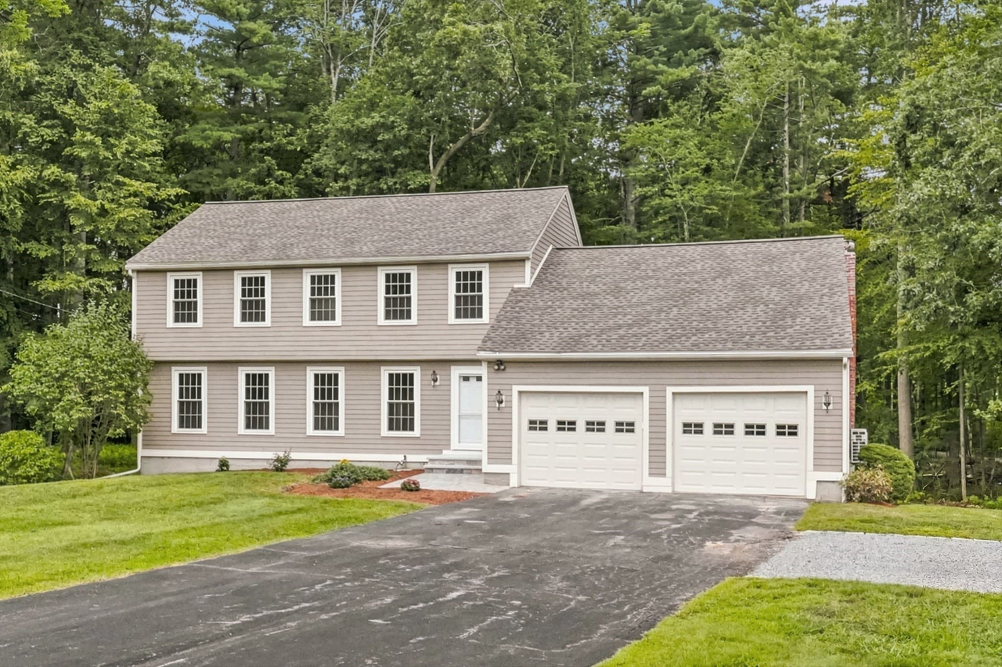 Single Family Residence at 3 Wayside Ln, Acton MA 01720, Acton, photo 2 of 41