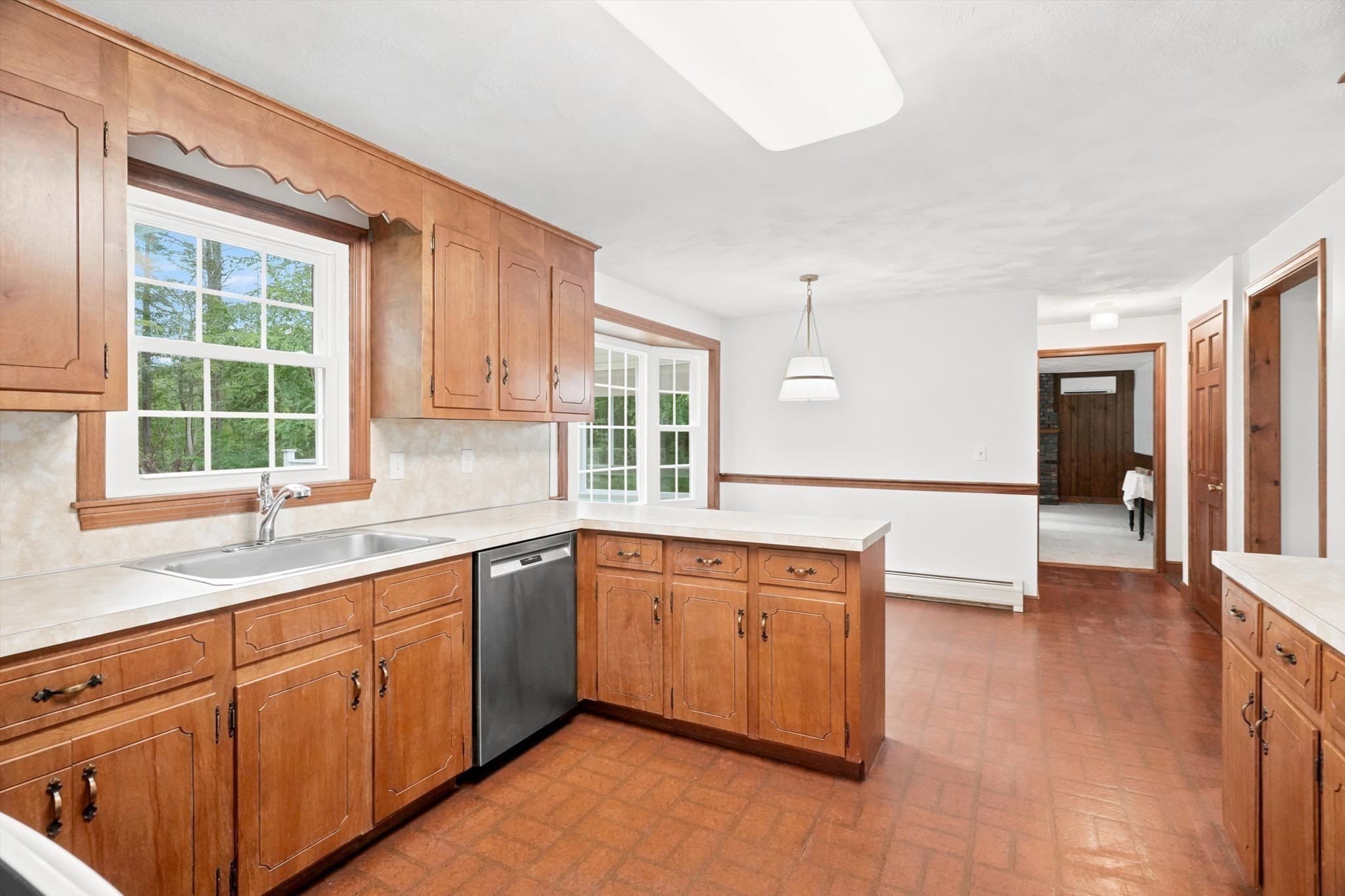Single Family Residence at 3 Wayside Ln, Acton MA 01720, Acton, photo 8 of 41