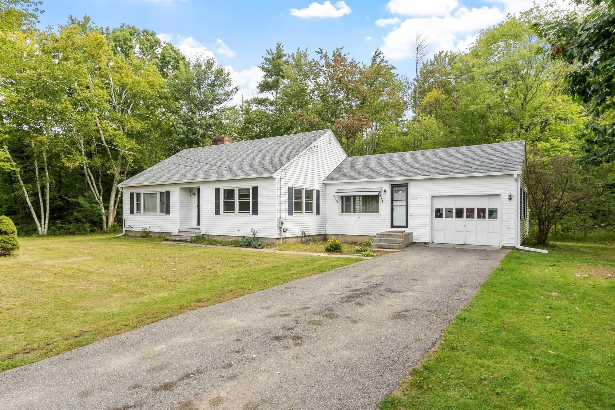 3735 Chestnut Hill Ave, Athol MA 01331