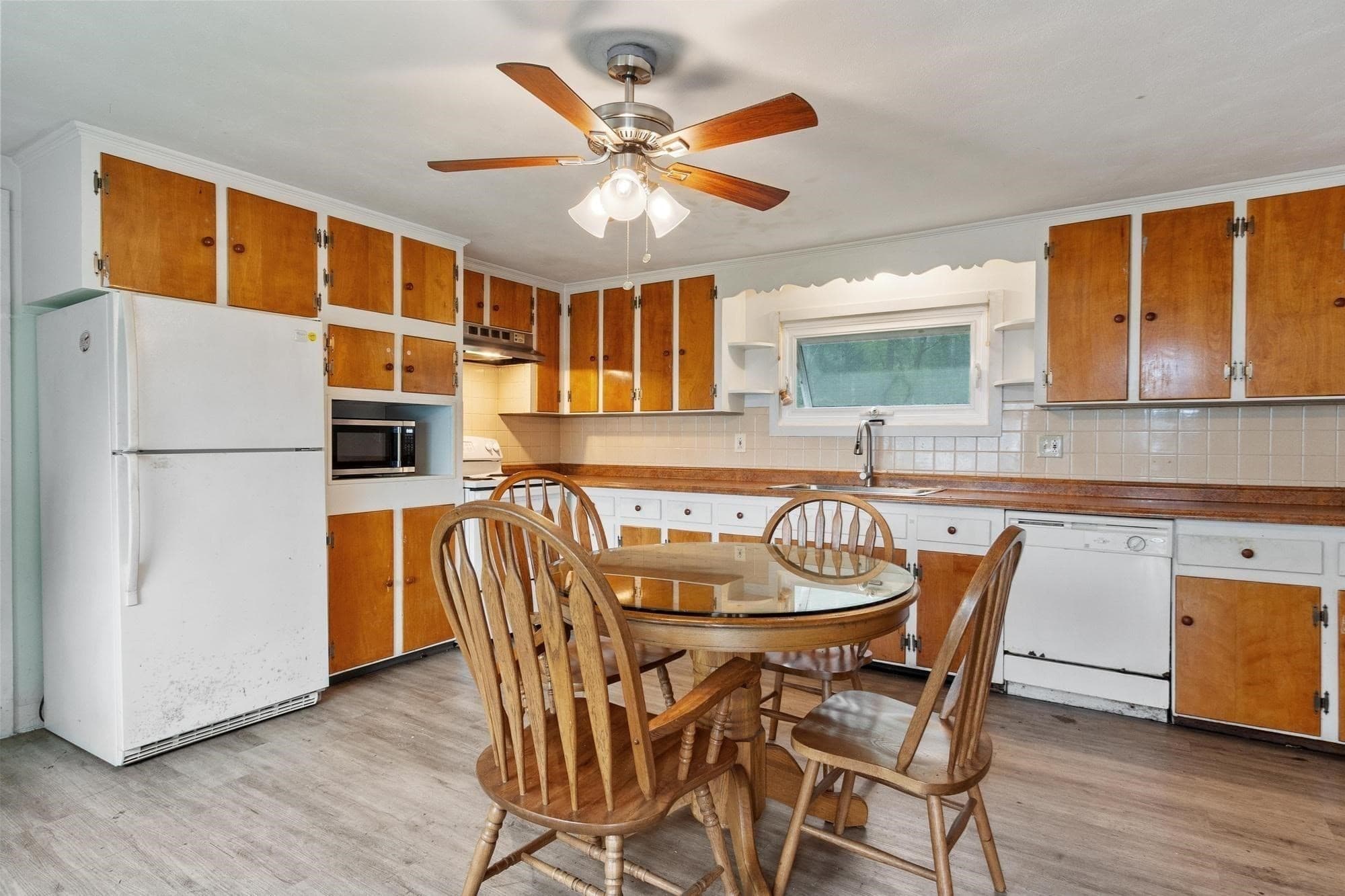 Single Family Residence at 3735 Chestnut Hill Ave, Athol MA 01331, Athol, photo 5 of 30