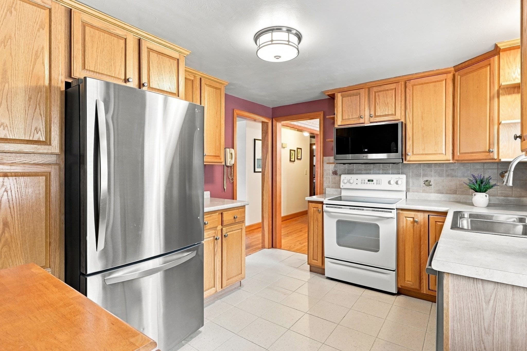 Single Family Residence at 172 Birch Bluffs Dr, Westfield MA 01085, Westfield, photo 13 of 42