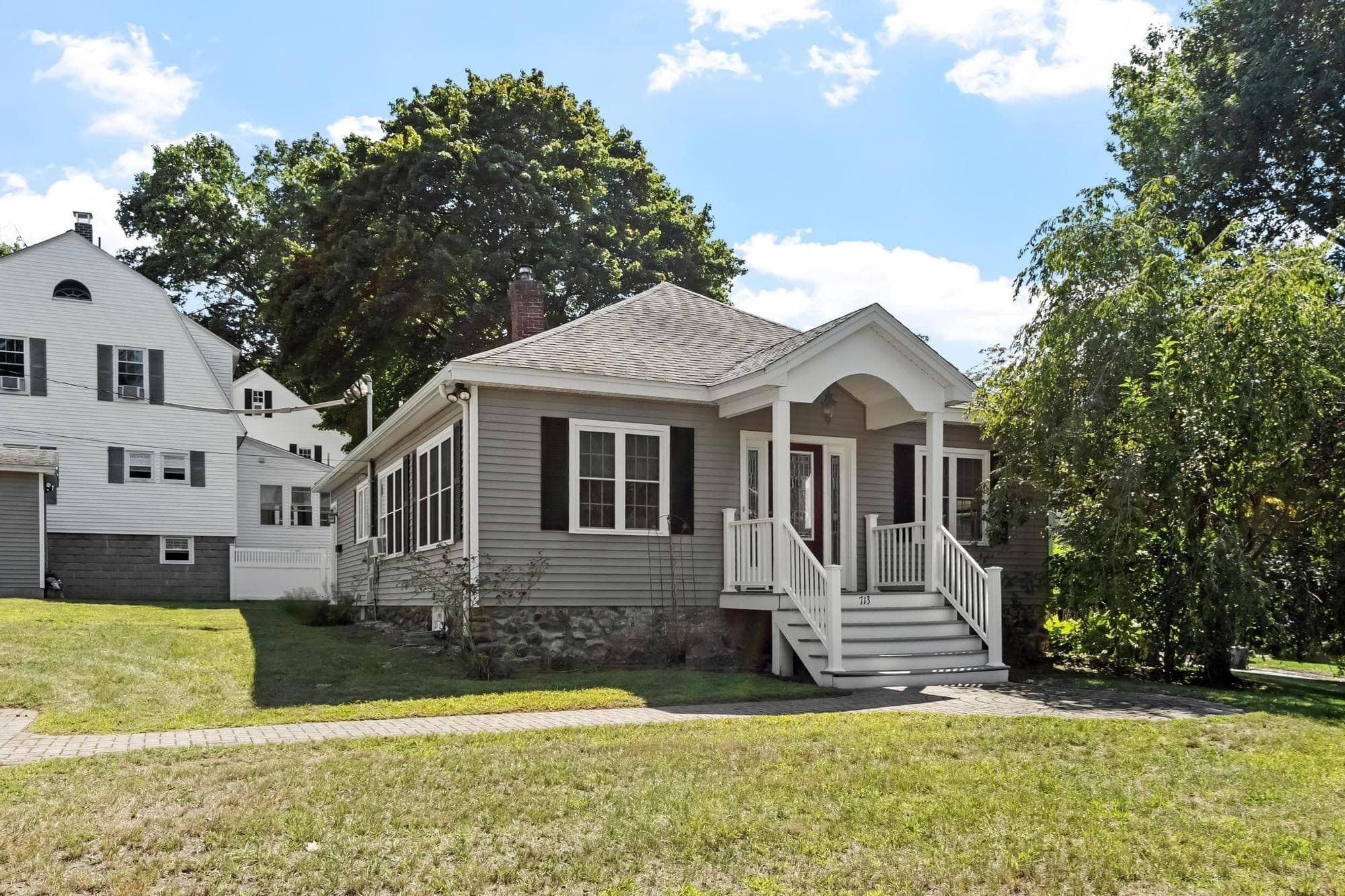 713 E Merrimack Street, Lowell MA 01852