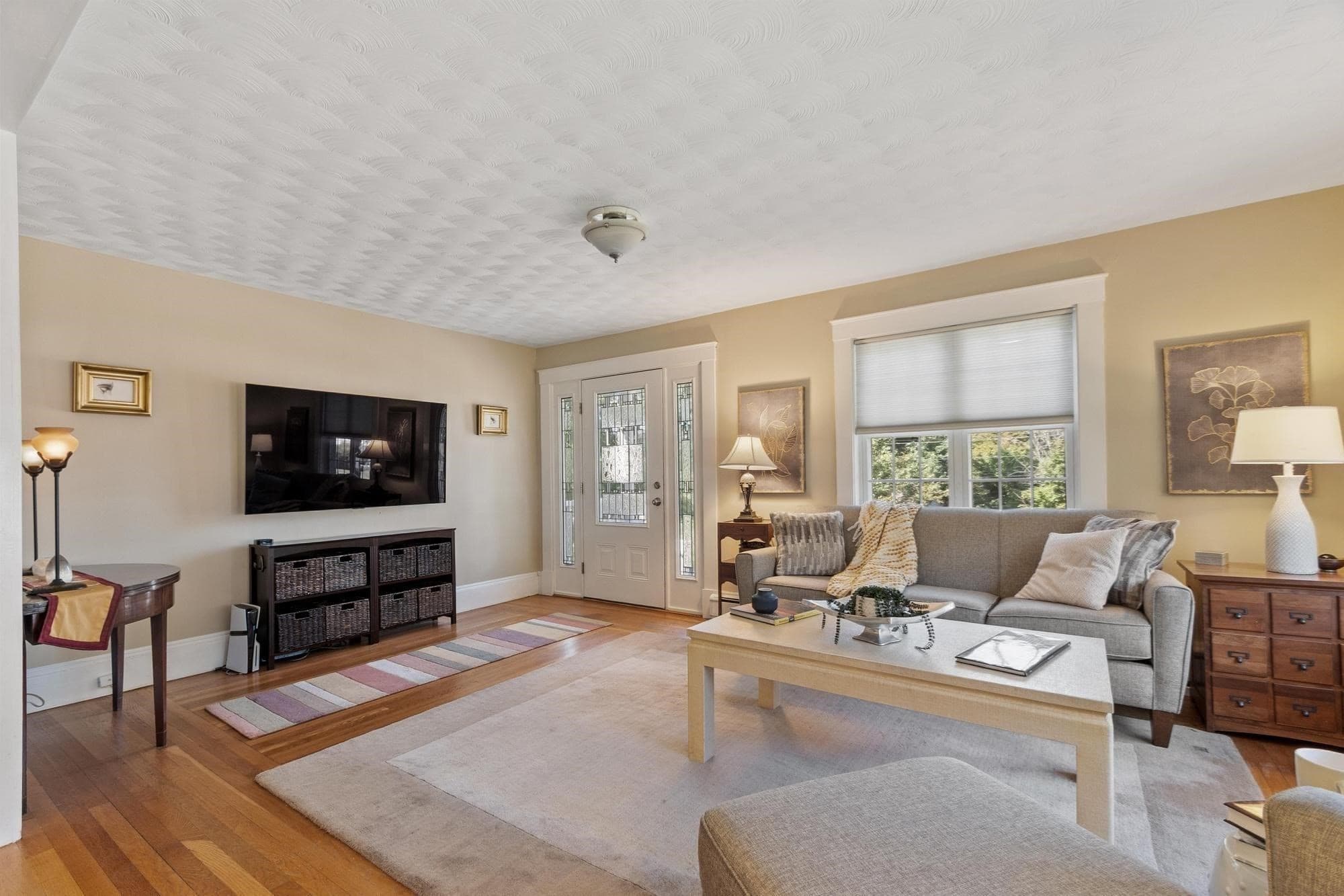 Single Family Residence at 713 E Merrimack Street, Lowell MA 01852, Lowell, photo 5 of 40