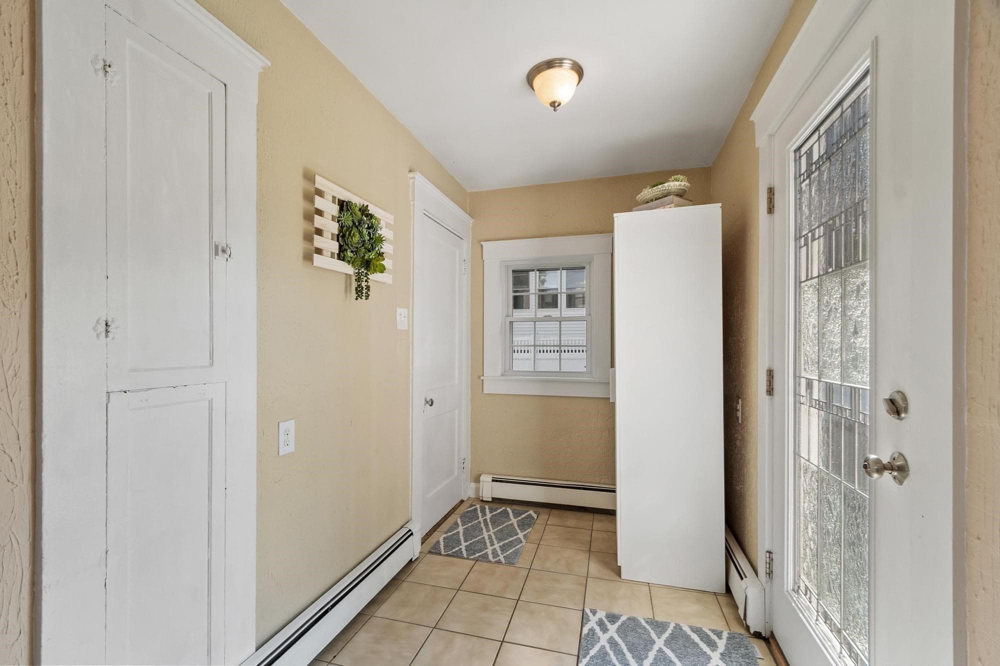 Single Family Residence at 713 E Merrimack Street, Lowell MA 01852, Lowell, photo 20 of 40