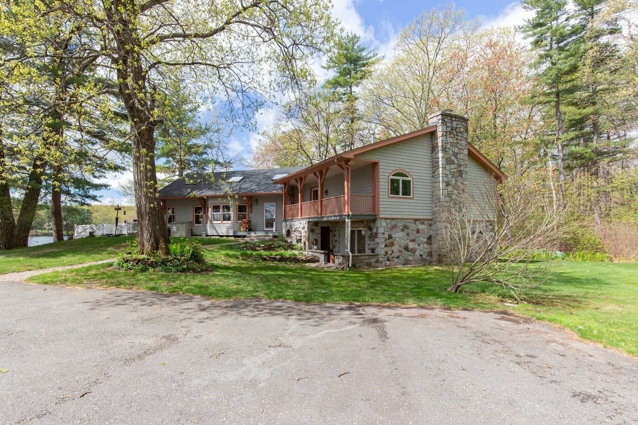 Single Family Residence at 21 Hinds Lane, Pelham NH 03076, Pelham, photo 12 of 42