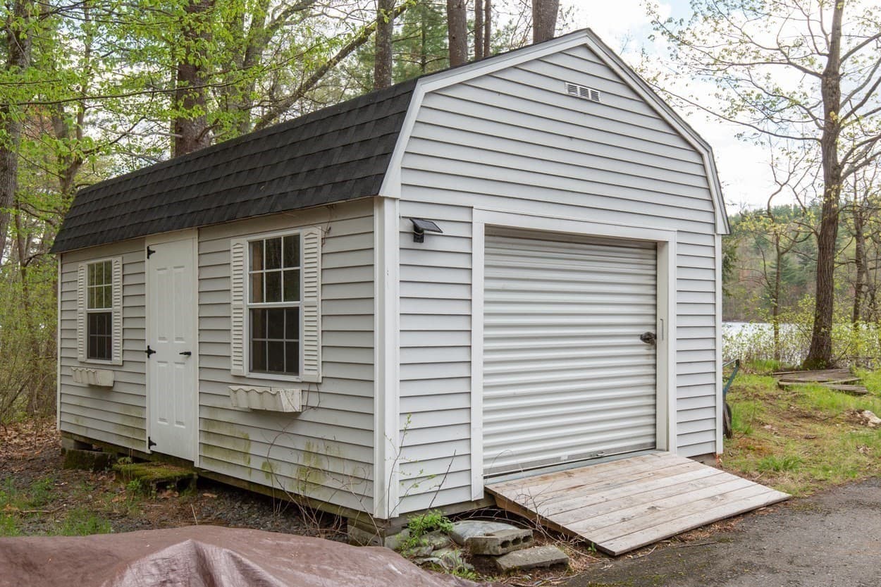 Single Family Residence at 21 Hinds Lane, Pelham NH 03076, Pelham, photo 14 of 42
