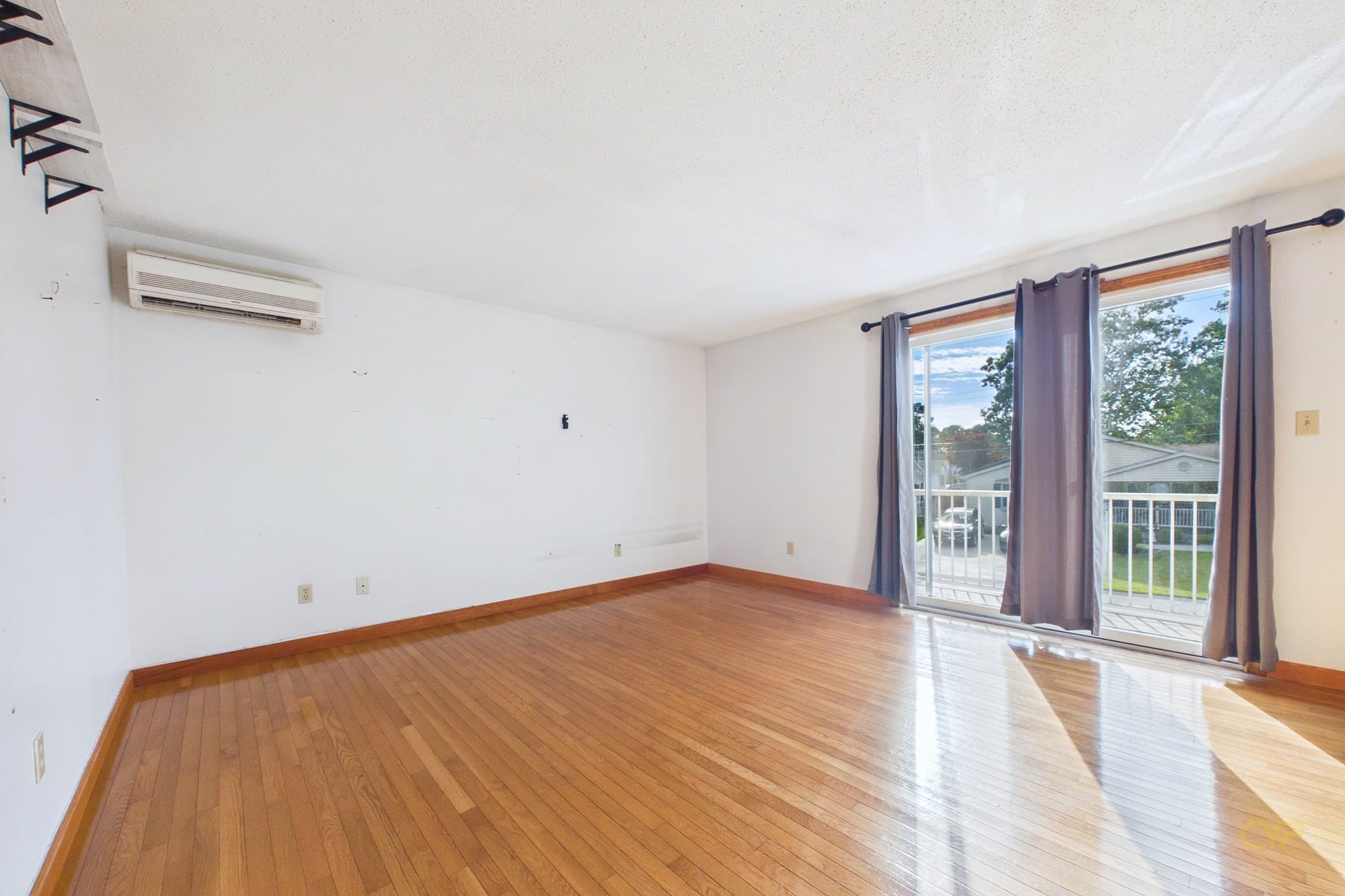 Single Family Residence at 861 Pine Hill Dr, New Bedford MA 02745, New Bedford, photo 22 of 37