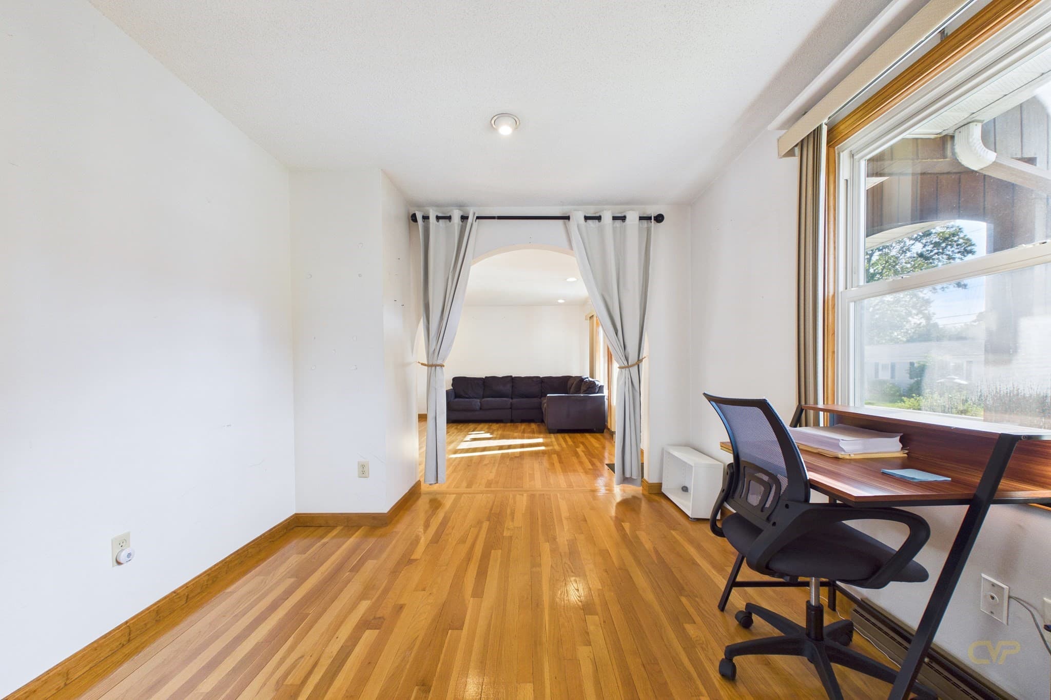 Single Family Residence at 861 Pine Hill Dr, New Bedford MA 02745, New Bedford, photo 8 of 37