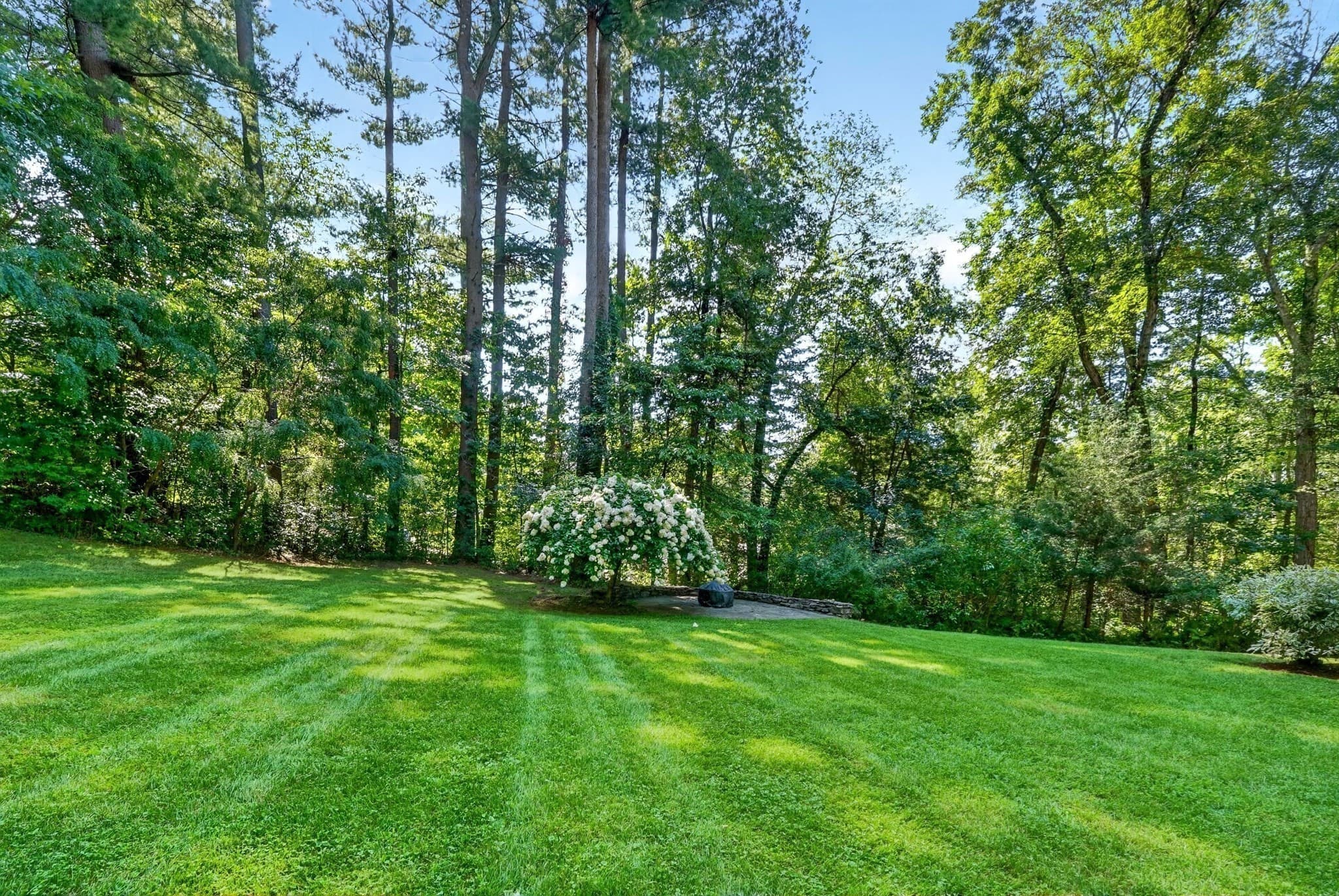 Single Family Residence at 26 Old Stagecoach Rd, Bedford MA 01730, Bedford, photo 35 of 40