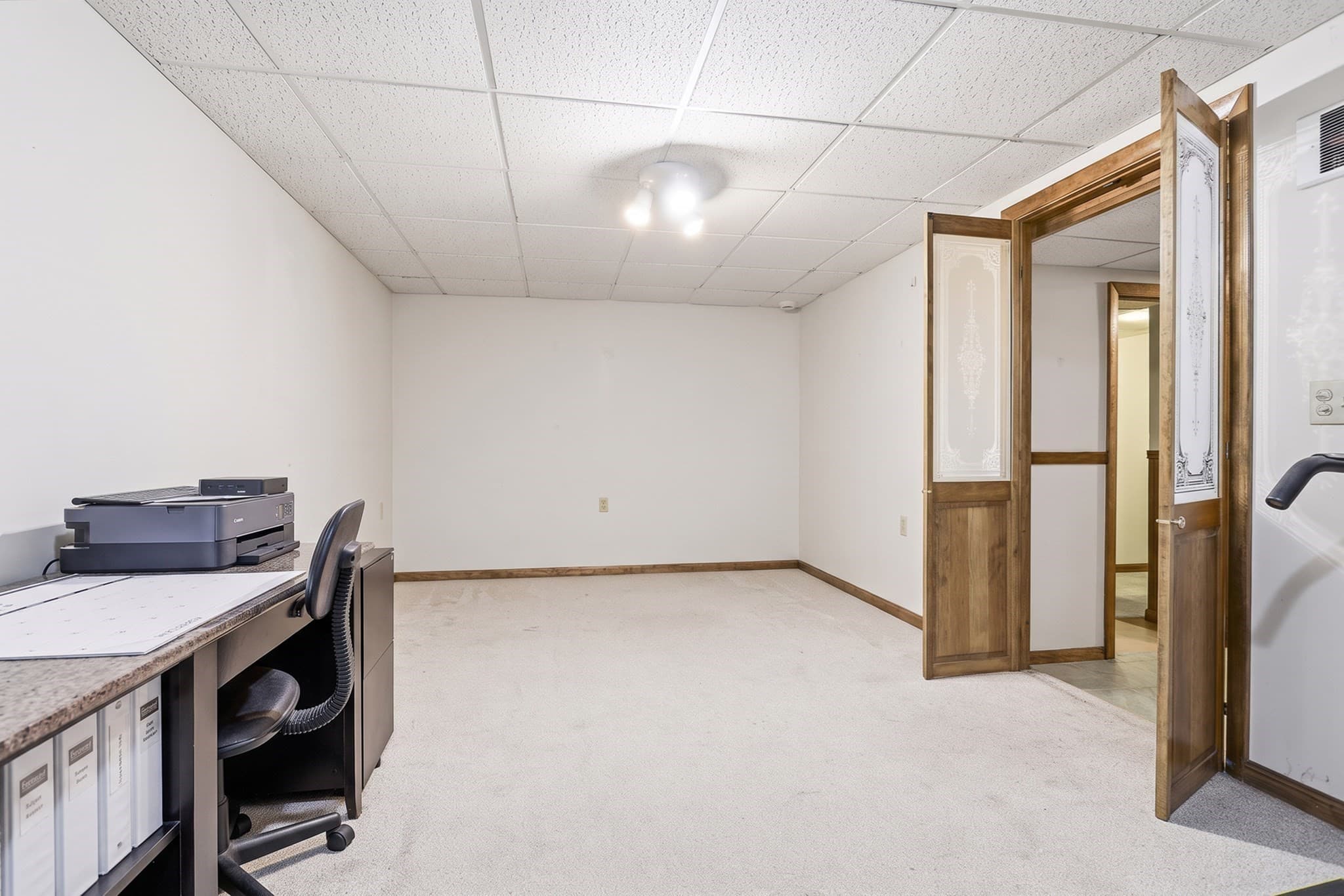 Single Family Residence at 34 Oak Knoll Rd, Lowell MA 01852, Lowell, photo 17 of 22