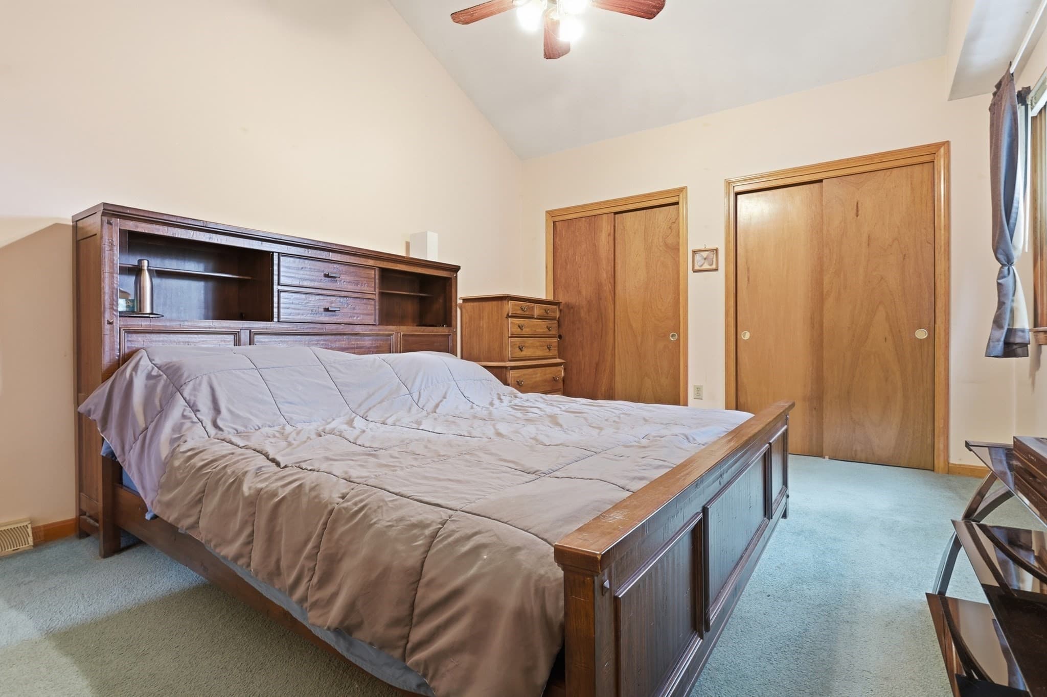 Single Family Residence at 34 Oak Knoll Rd, Lowell MA 01852, Lowell, photo 12 of 22