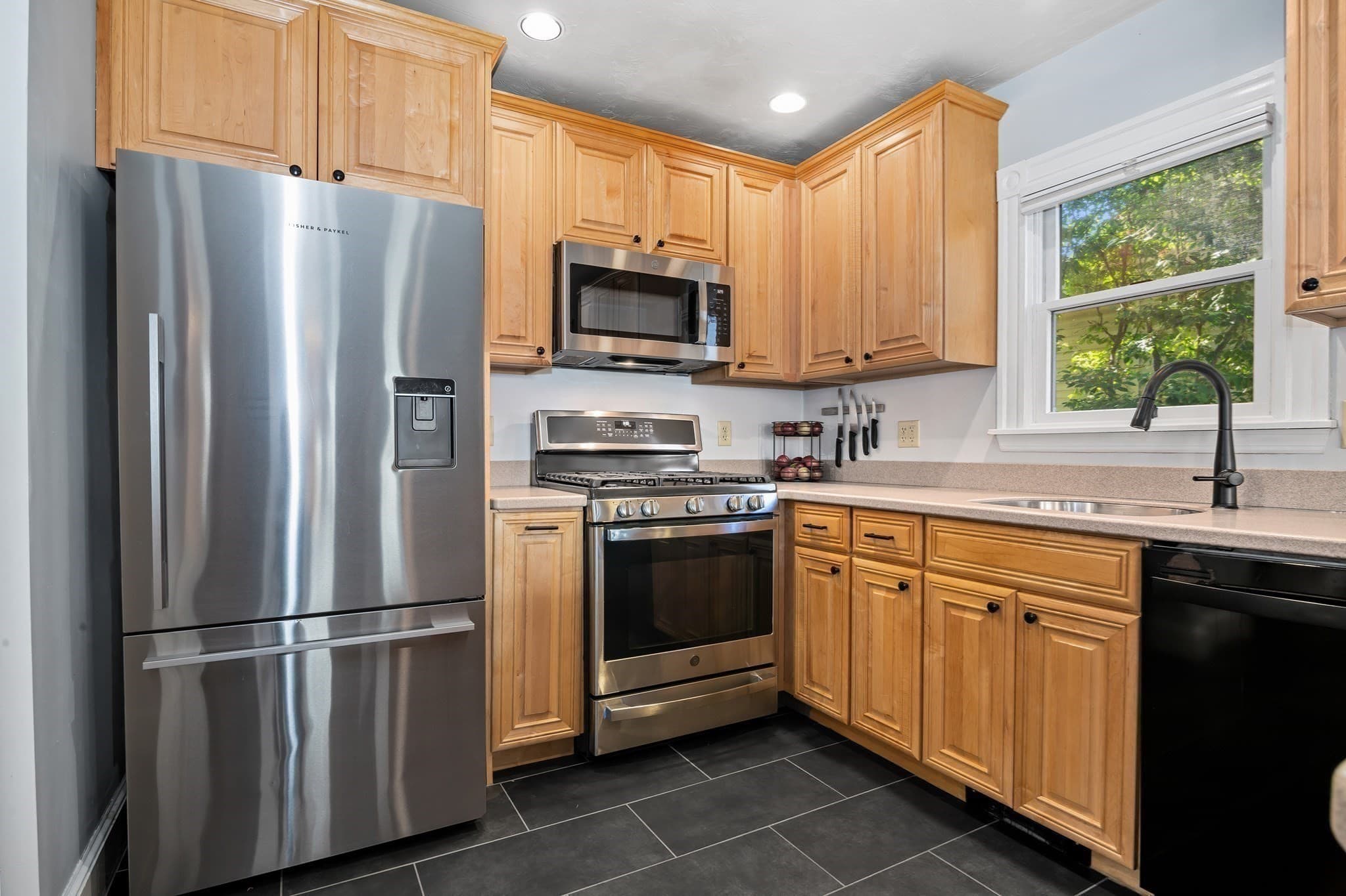Condominium at 56 Hewlett Street # 1, Boston MA 02131, Boston, photo 9 of 29