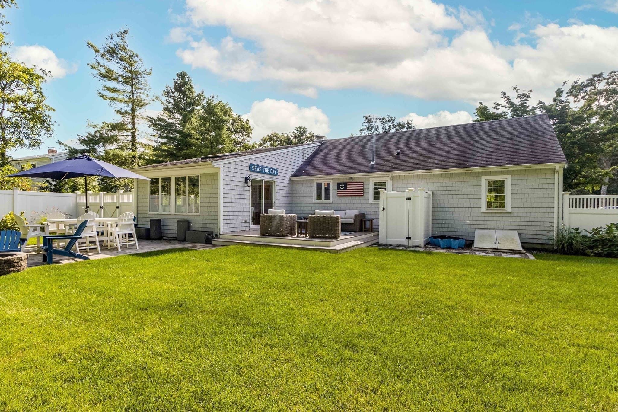 Single Family Residence at 86 Mooring Dr, Barnstable MA 02635, Barnstable, photo 5 of 28