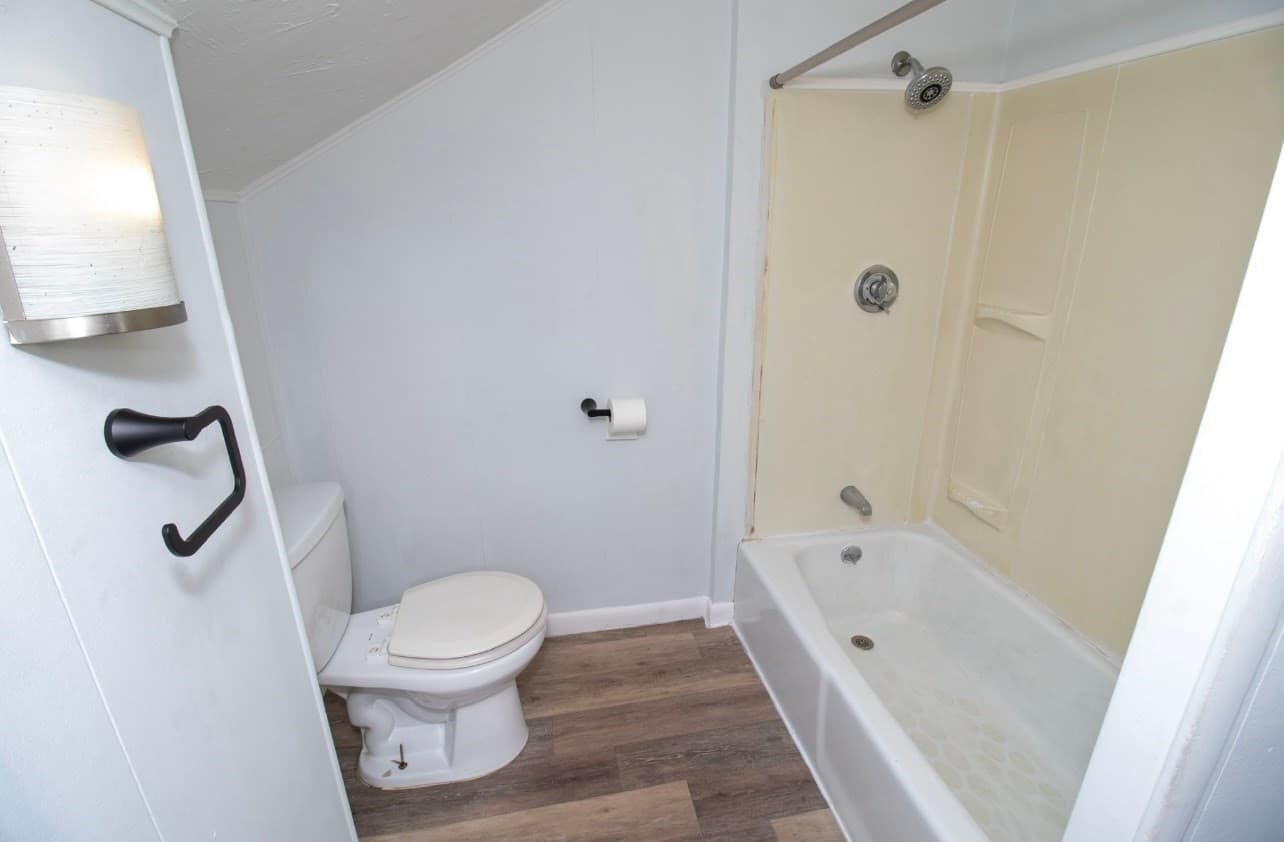 3 Family at 1190 Pleasant St, New Bedford MA 02740, New Bedford, photo 37 of 37
