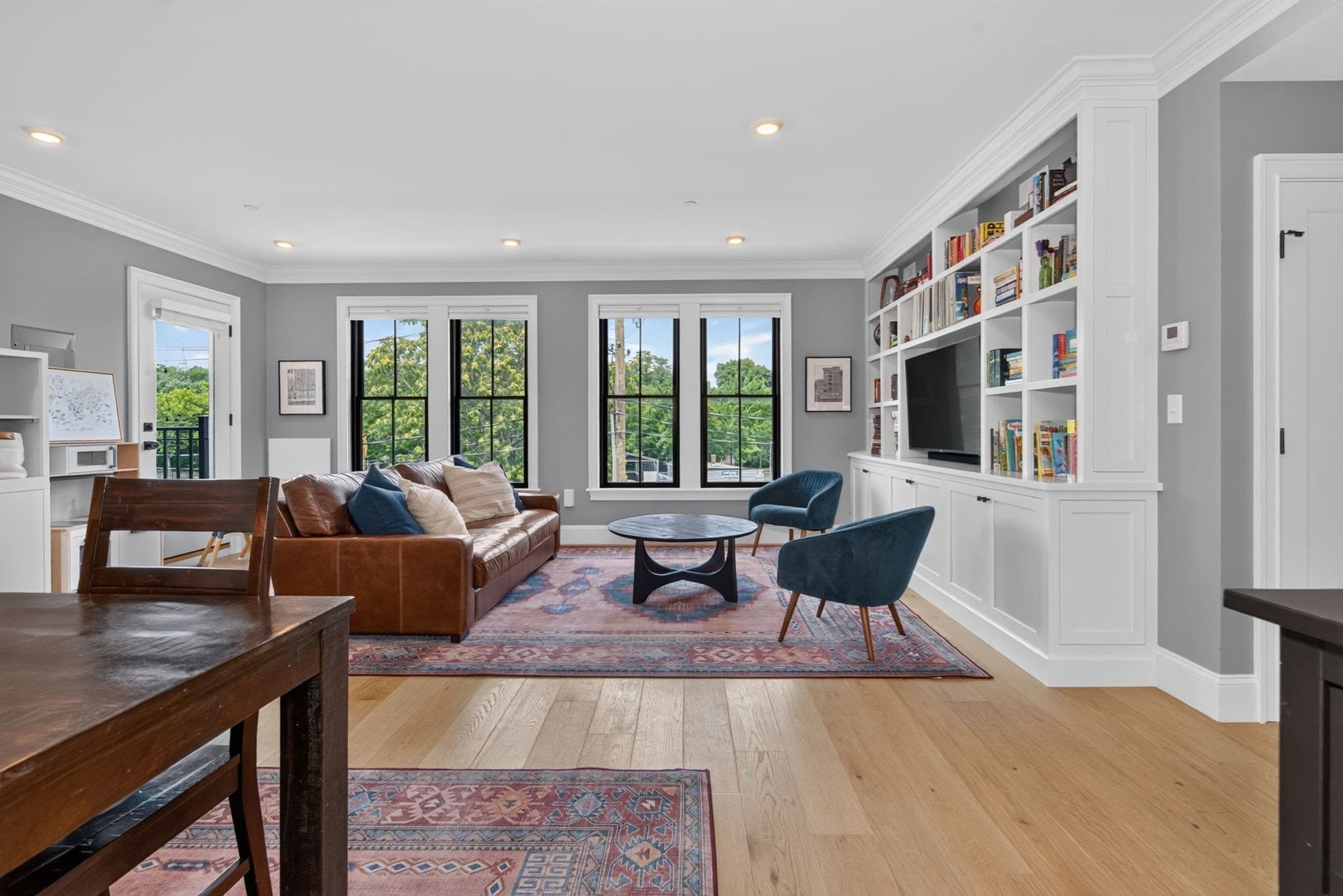 120 Brookside Ave # 302, Boston MA 02130