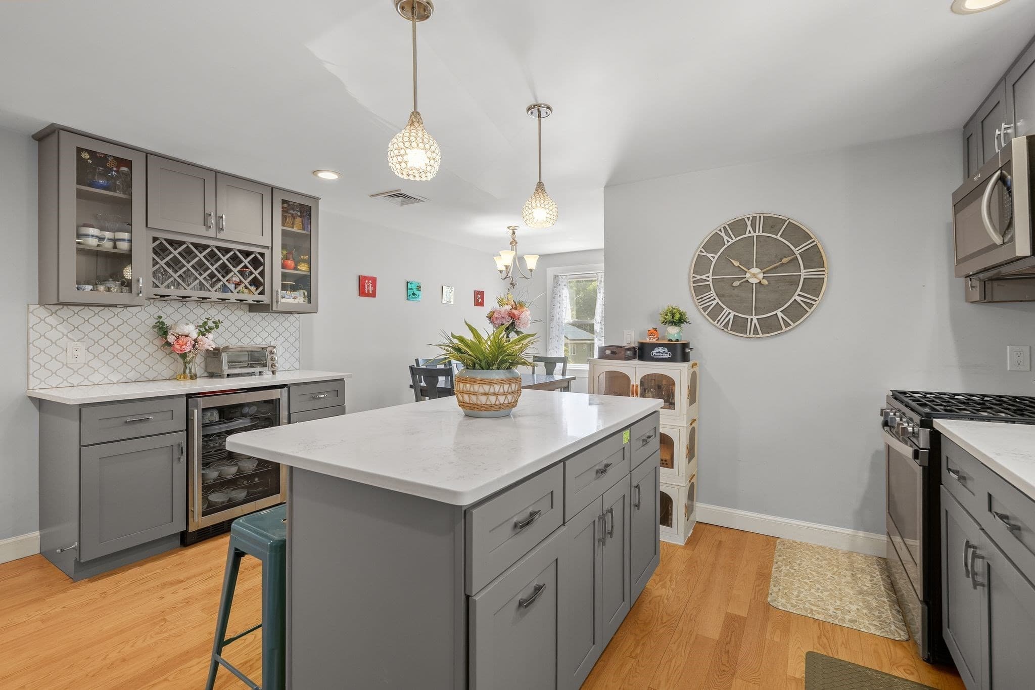 Condominium at 84 West Street # 2, Quincy MA 02169, photo 2 of 32
