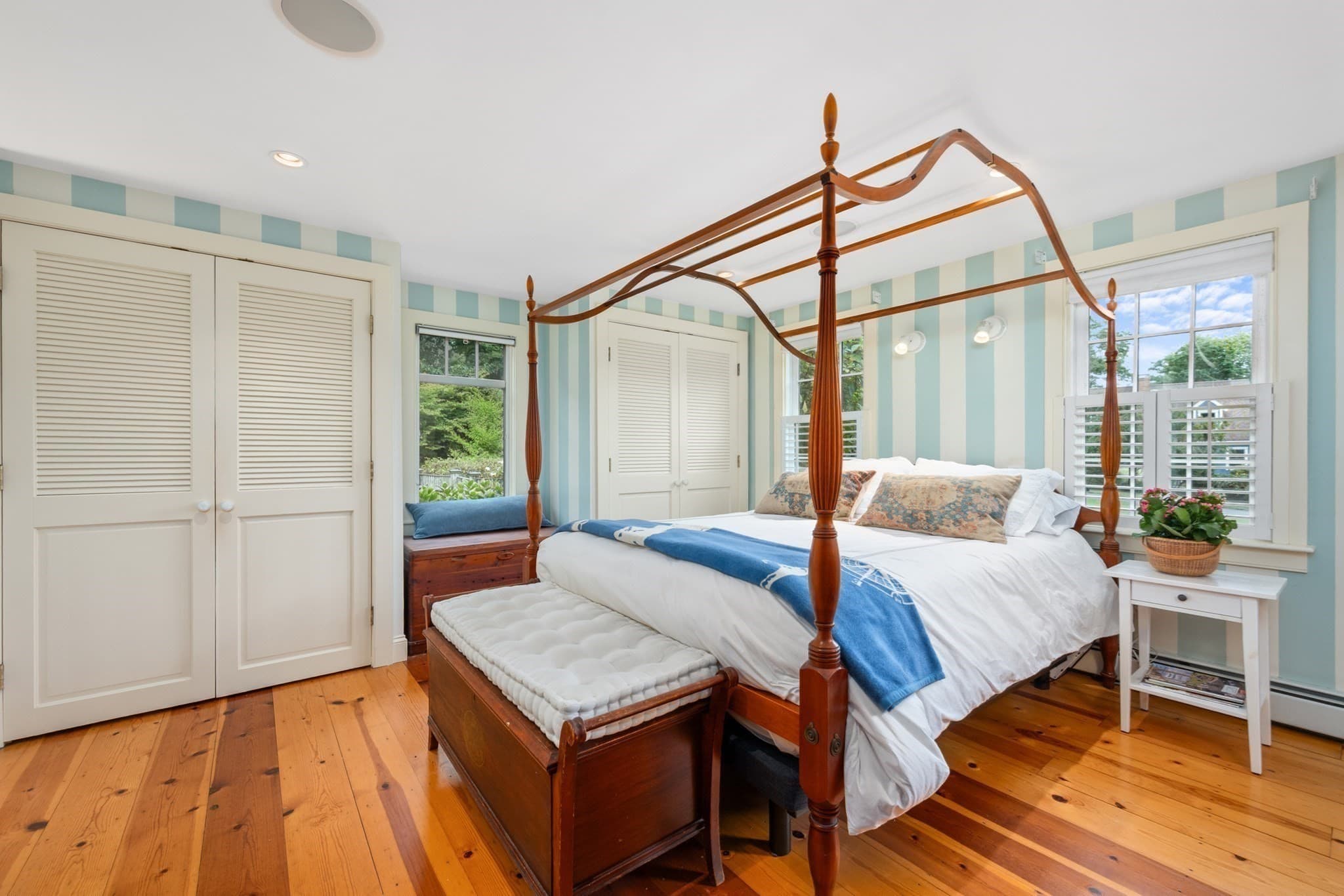 Single Family Residence at 18 Manor Dr, Sandwich MA 02537, Sandwich, photo 13 of 39