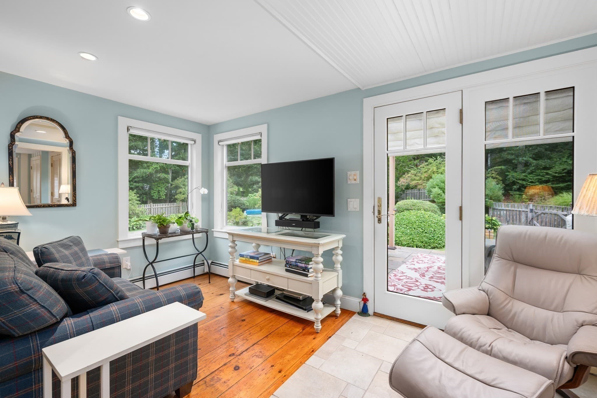 Single Family Residence at 18 Manor Dr, Sandwich MA 02537, Sandwich, photo 16 of 39