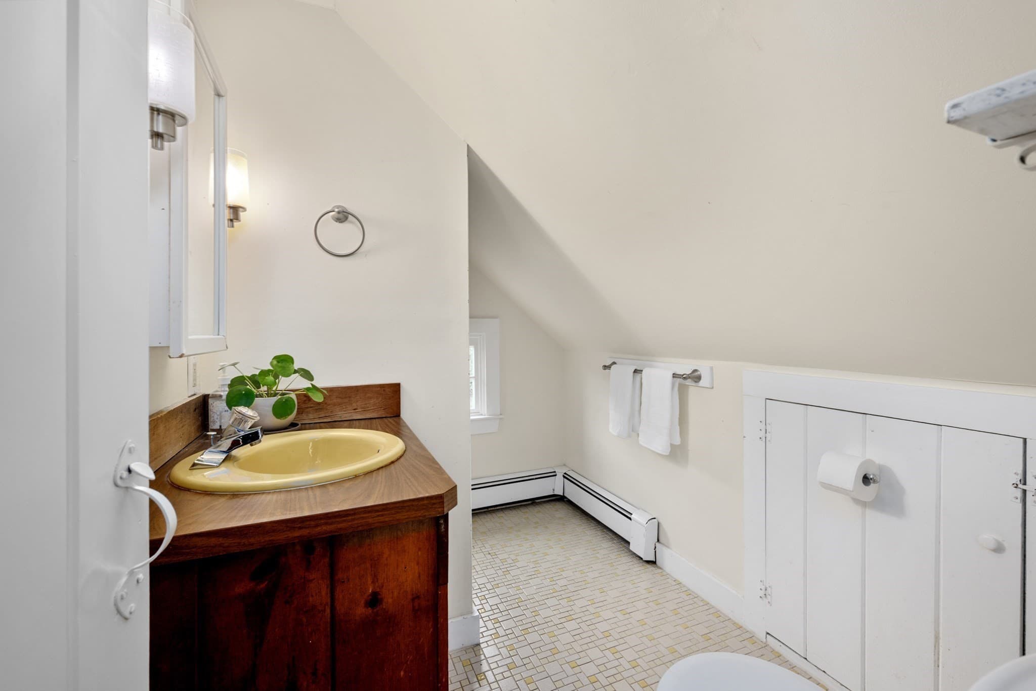 Single Family Residence at 18 Manor Dr, Sandwich MA 02537, Sandwich, photo 26 of 39