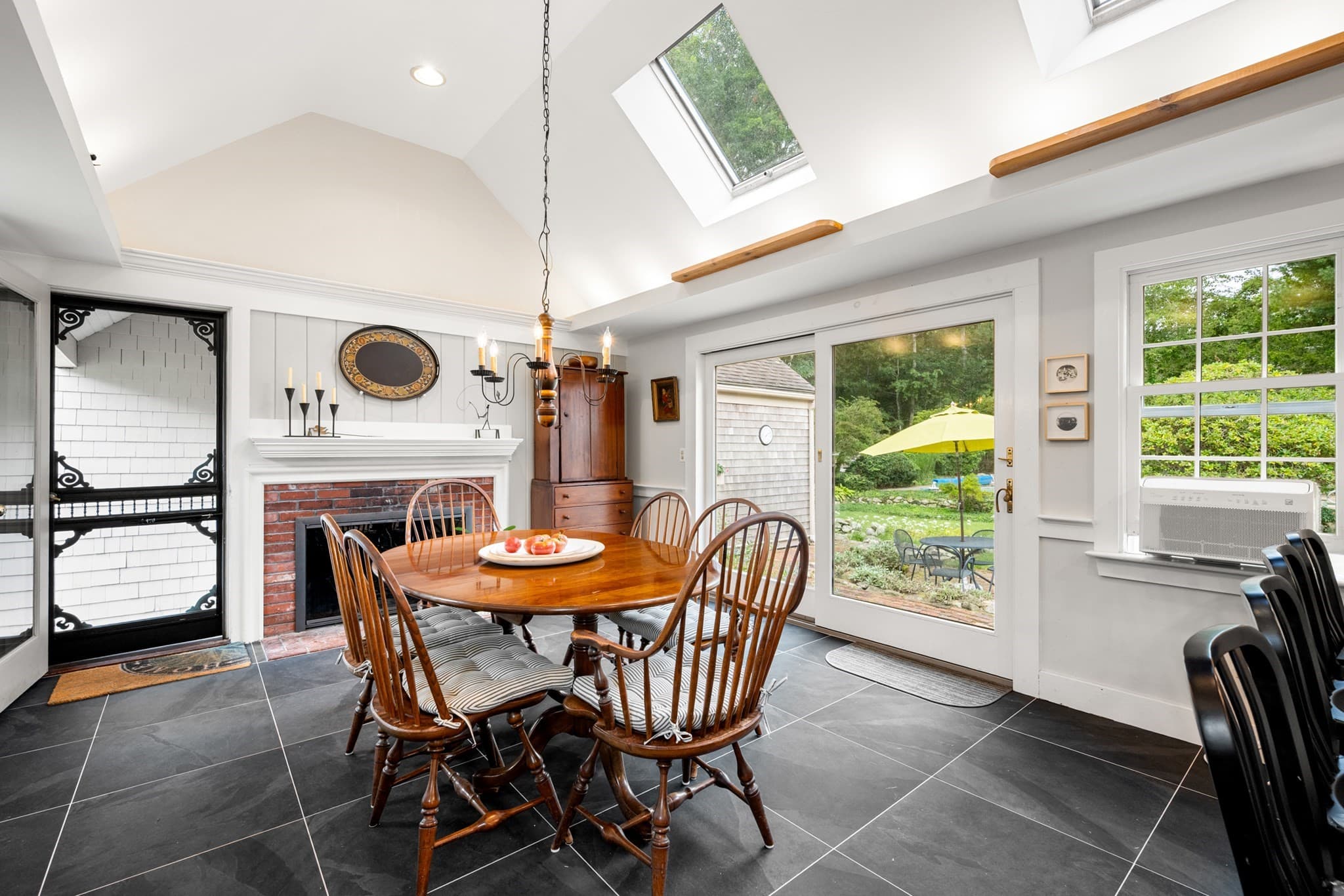 Single Family Residence at 18 Manor Dr, Sandwich MA 02537, Sandwich, photo 9 of 39