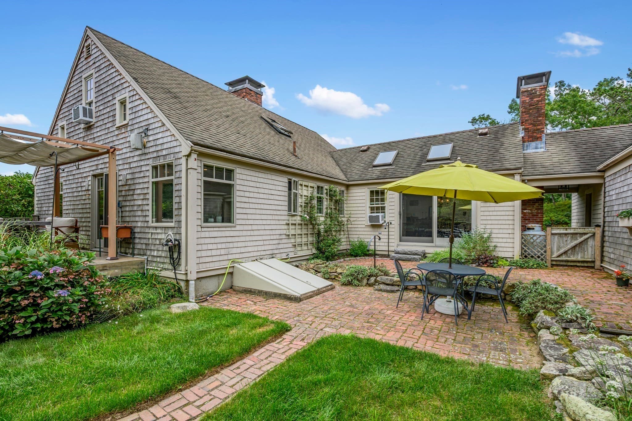Single Family Residence at 18 Manor Dr, Sandwich MA 02537, Sandwich, photo 35 of 39