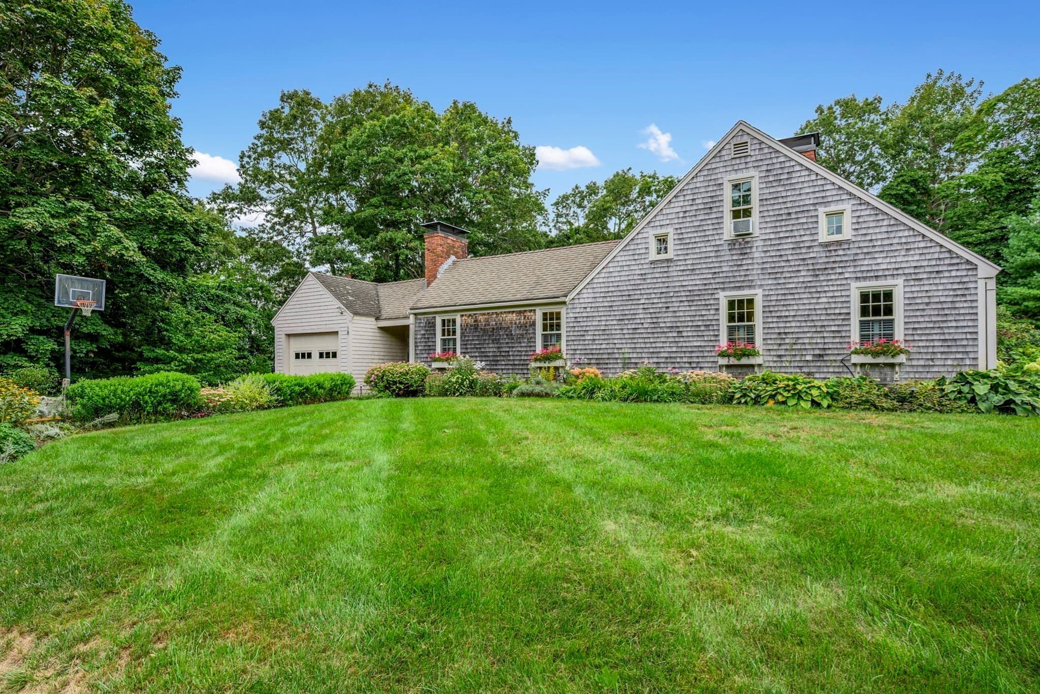 Single Family Residence at 18 Manor Dr, Sandwich MA 02537, Sandwich, photo 31 of 39