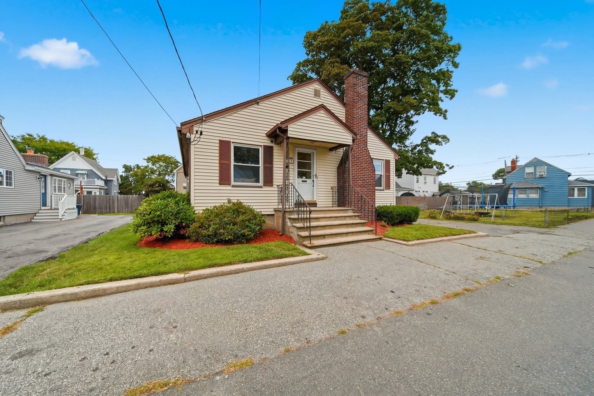 Single Family Residence at 3 Carlton St, Peabody MA 01960, Peabody, photo 3 of 39