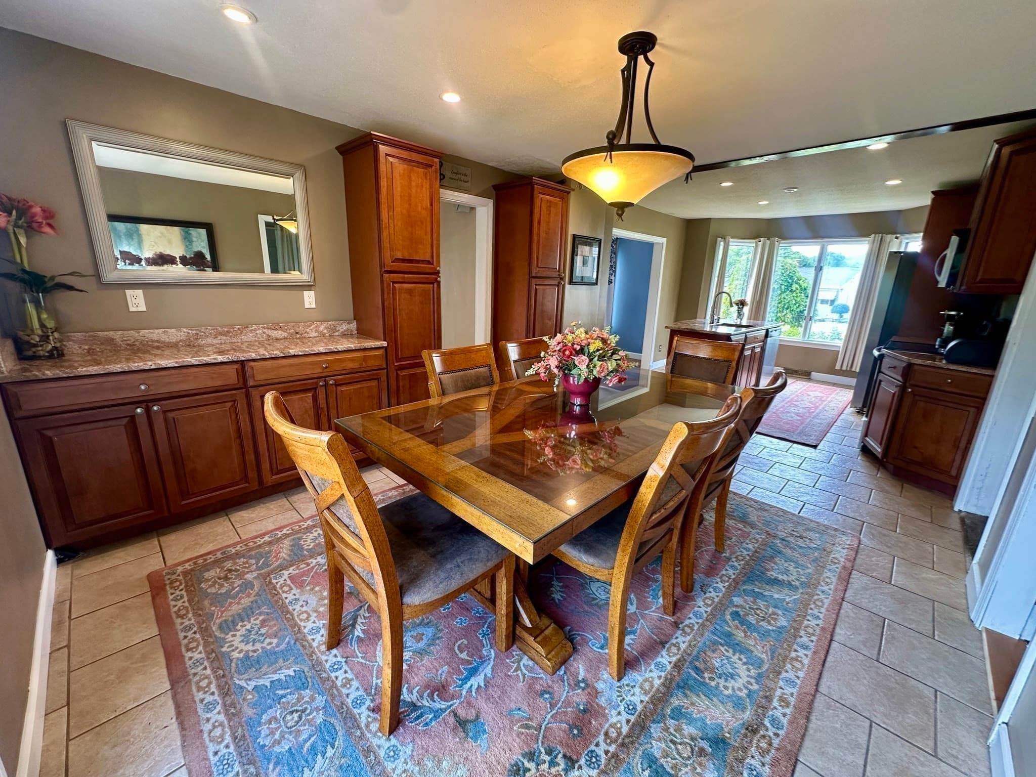 Single Family Residence at 122 Haviland St, Ludlow MA 01056, Ludlow, photo 9 of 42