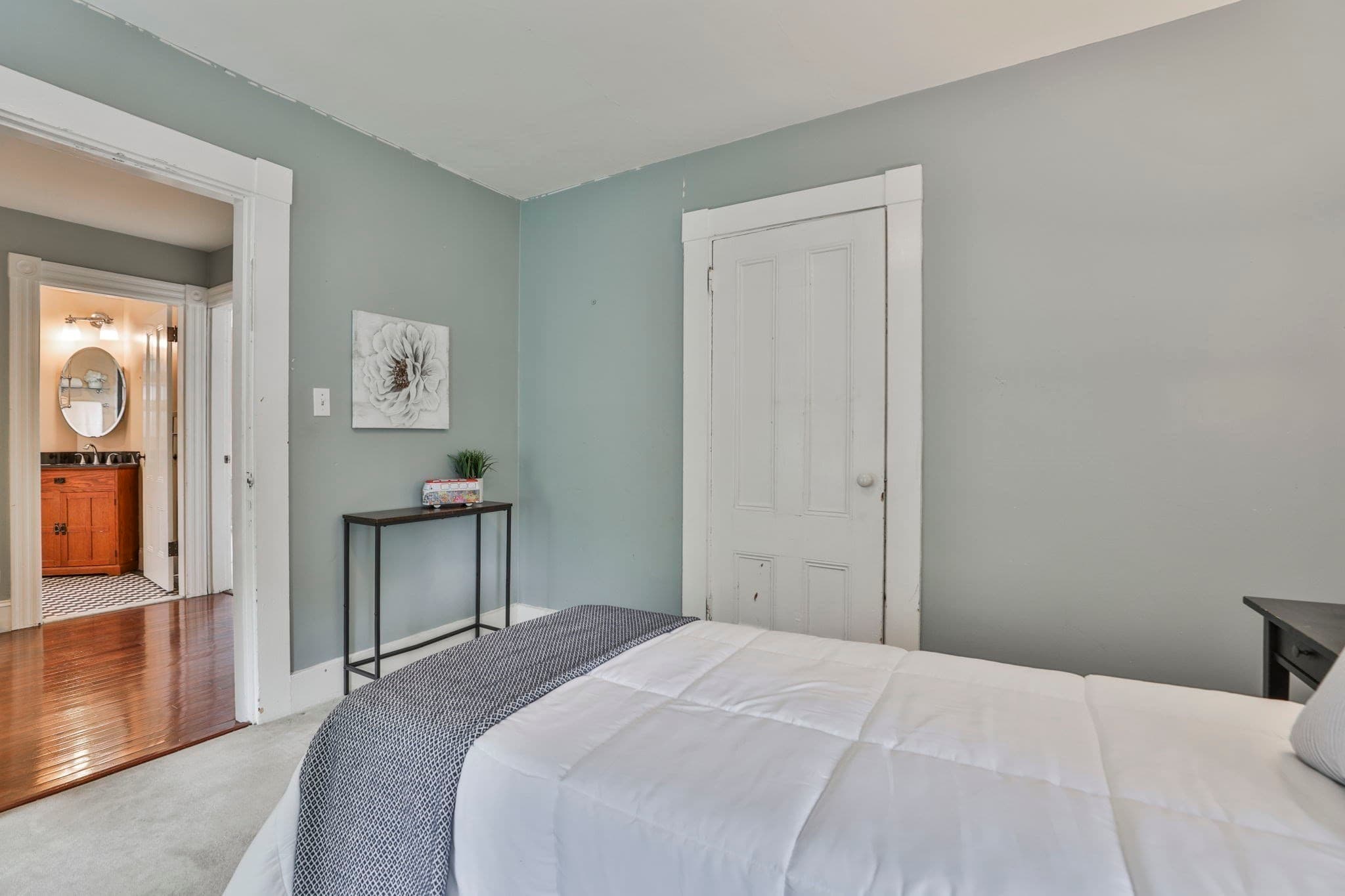 Single Family Residence at 4 Hillside Ave, Wakefield MA 01880, photo 23 of 42