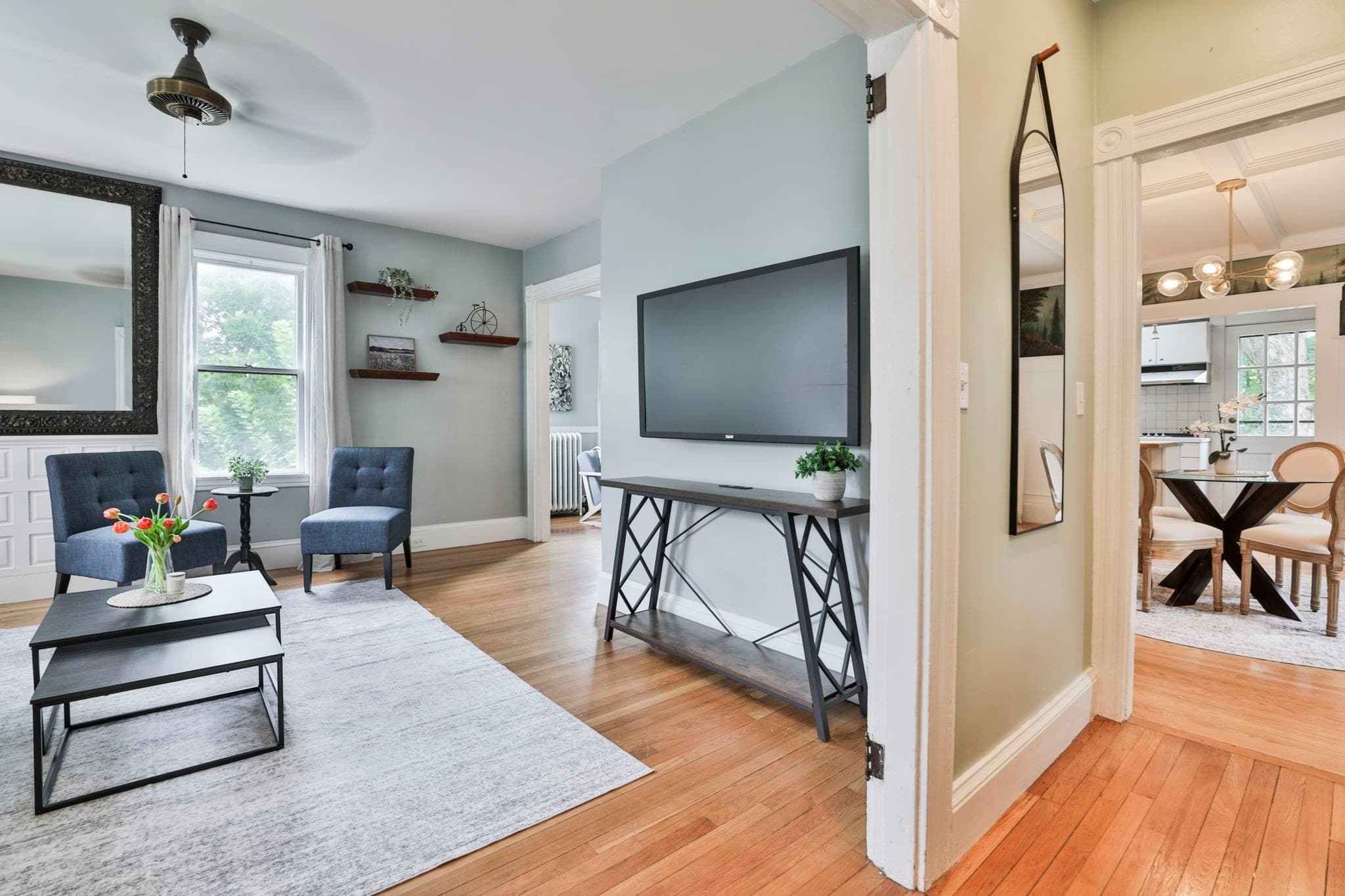 Single Family Residence at 4 Hillside Ave, Wakefield MA 01880, photo 6 of 42