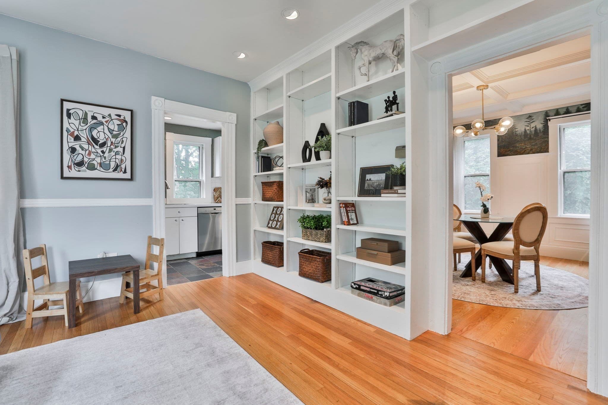Single Family Residence at 4 Hillside Ave, Wakefield MA 01880, photo 11 of 42