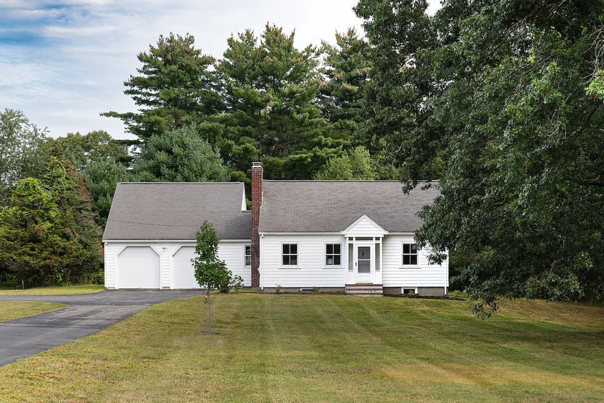 276 Cambridge Tpke, Lincoln MA 01773