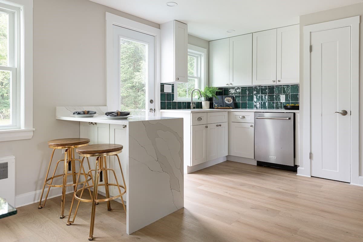 Single Family Residence at 276 Cambridge Tpke, Lincoln MA 01773, Lincoln, photo 9 of 20
