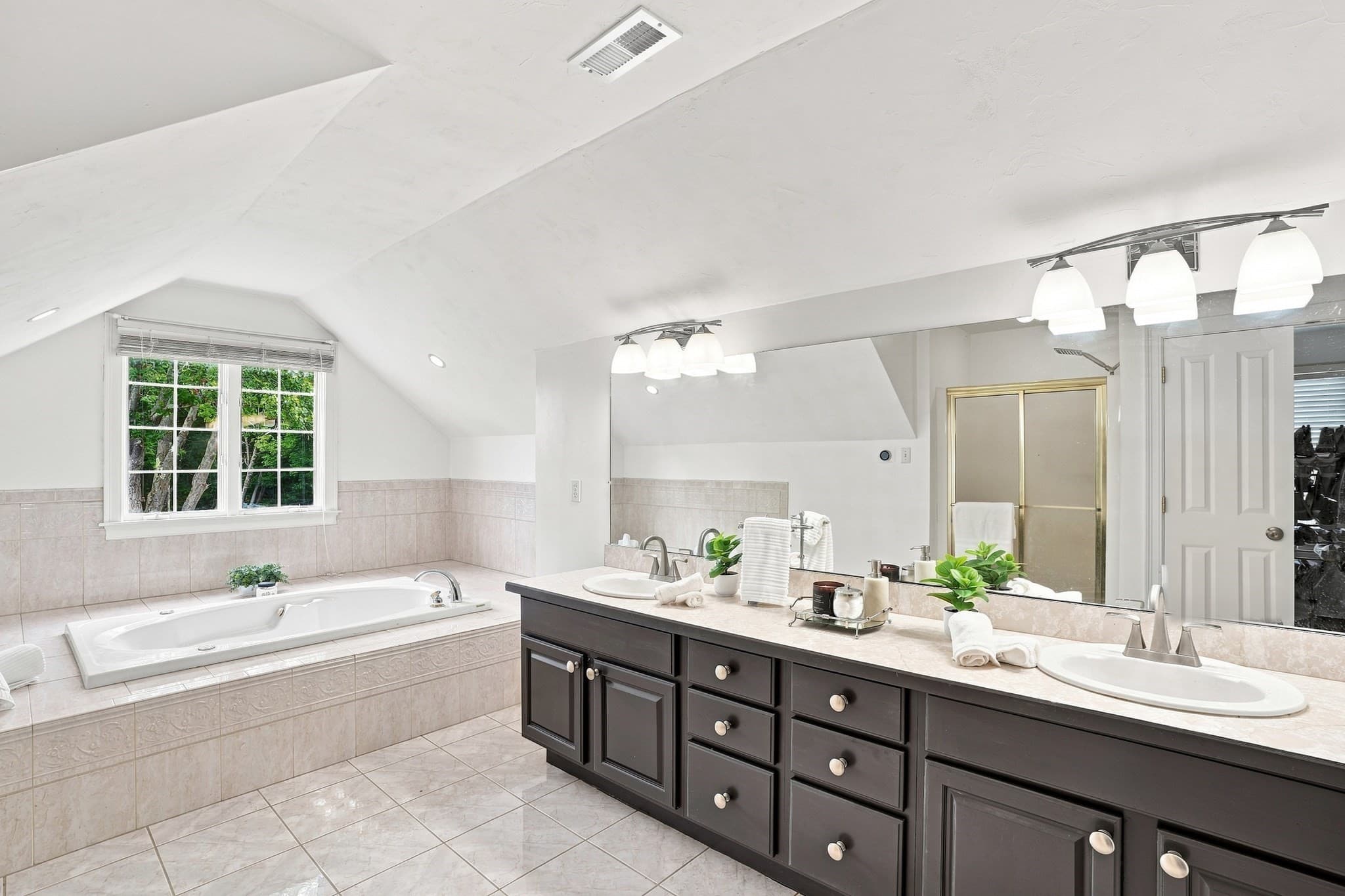 Single Family Residence at 55 Squire Shaler Ln, Lancaster MA 01523, Lancaster, photo 29 of 41