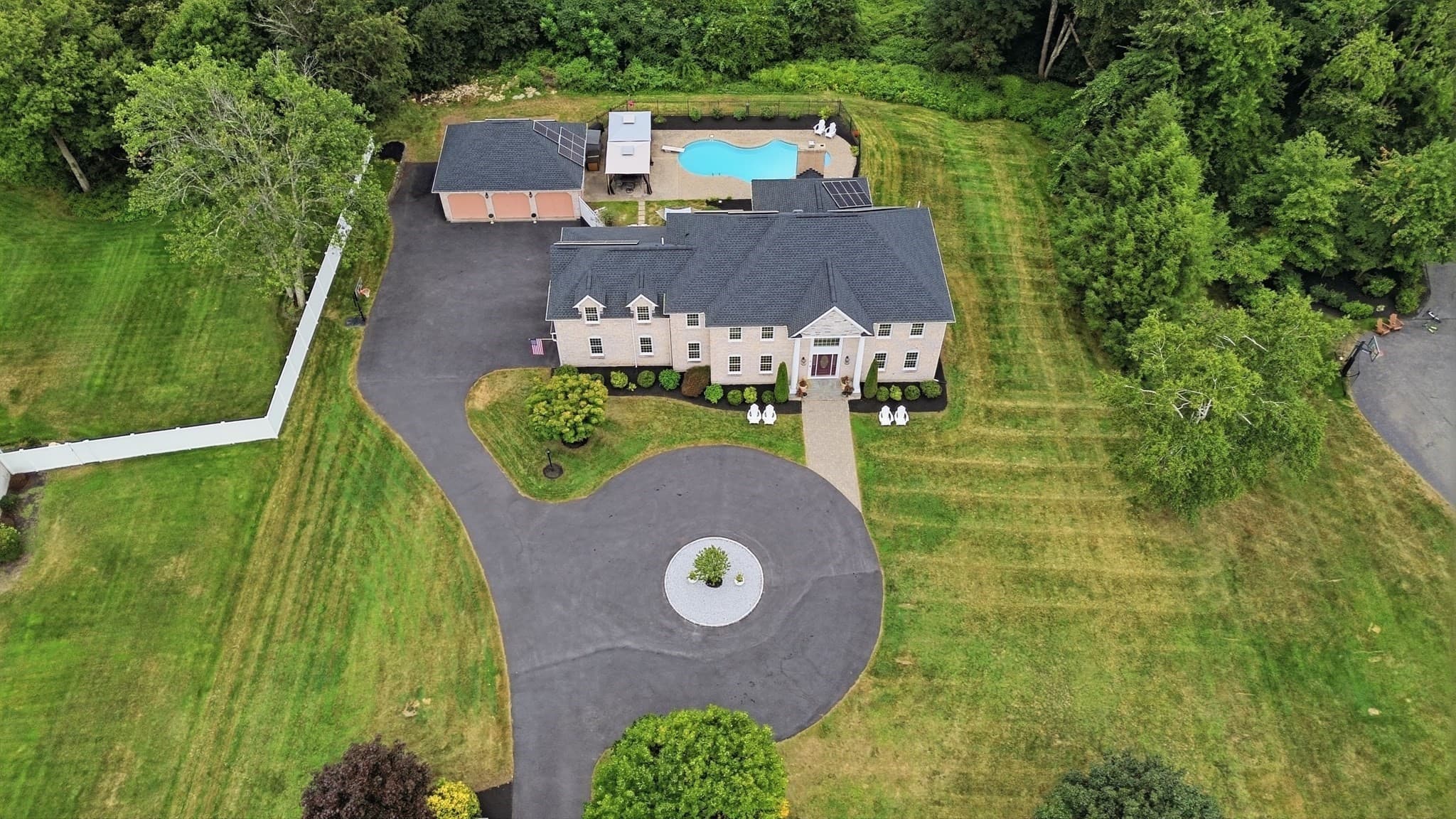 Single Family Residence at 55 Squire Shaler Ln, Lancaster MA 01523, Lancaster, photo 4 of 41