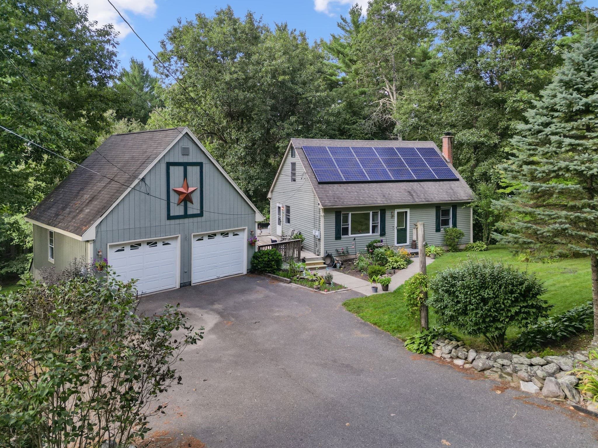 Single Family Residence at 48 Orchard St, Belchertown MA 01007, Belchertown, photo 2 of 42
