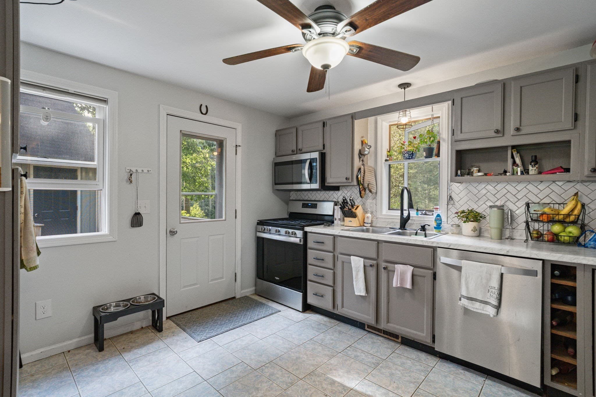 Single Family Residence at 48 Orchard St, Belchertown MA 01007, Belchertown, photo 7 of 42